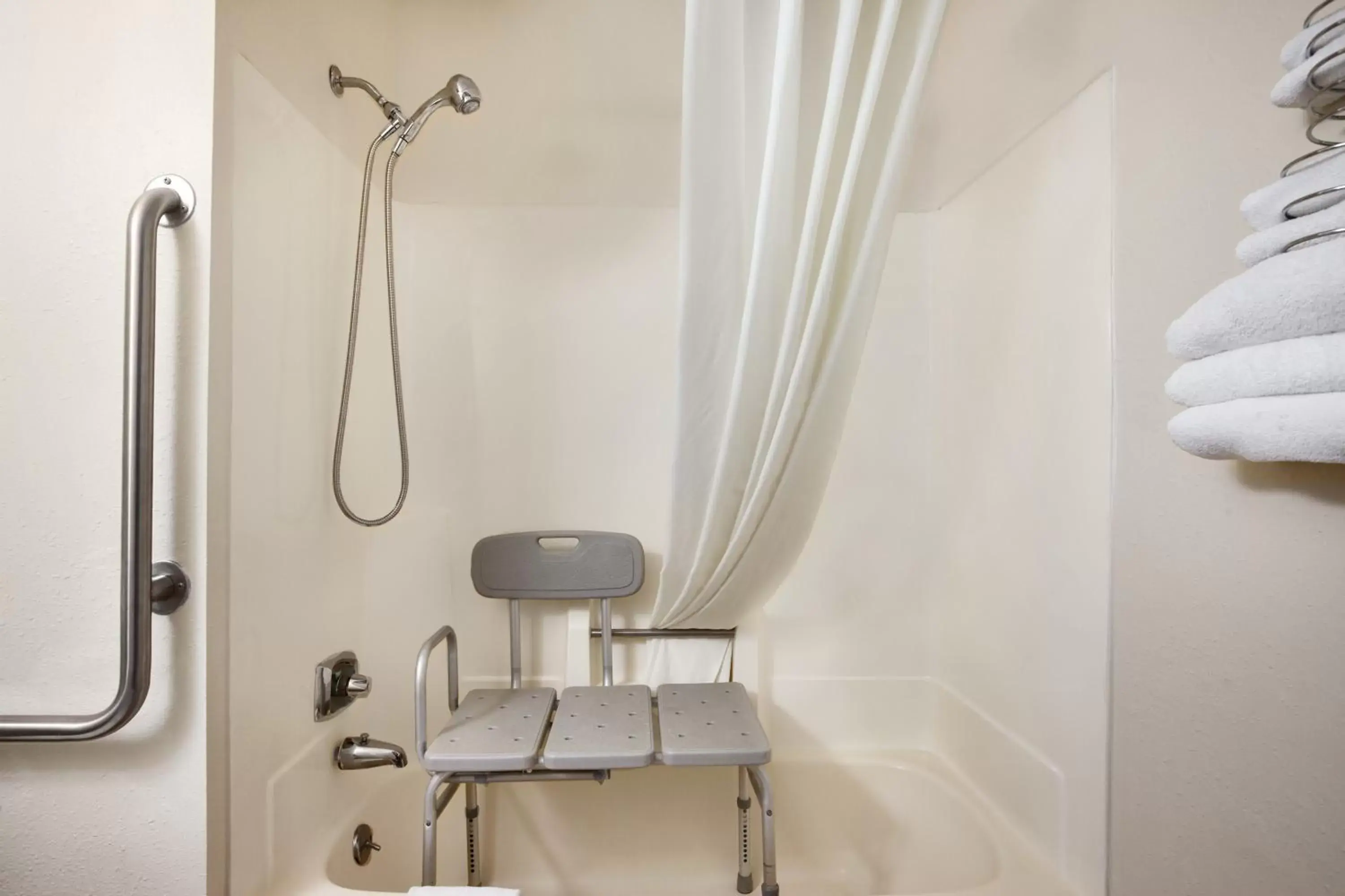 Bathroom in Travelodge by Wyndham La Porte/Michigan City Area