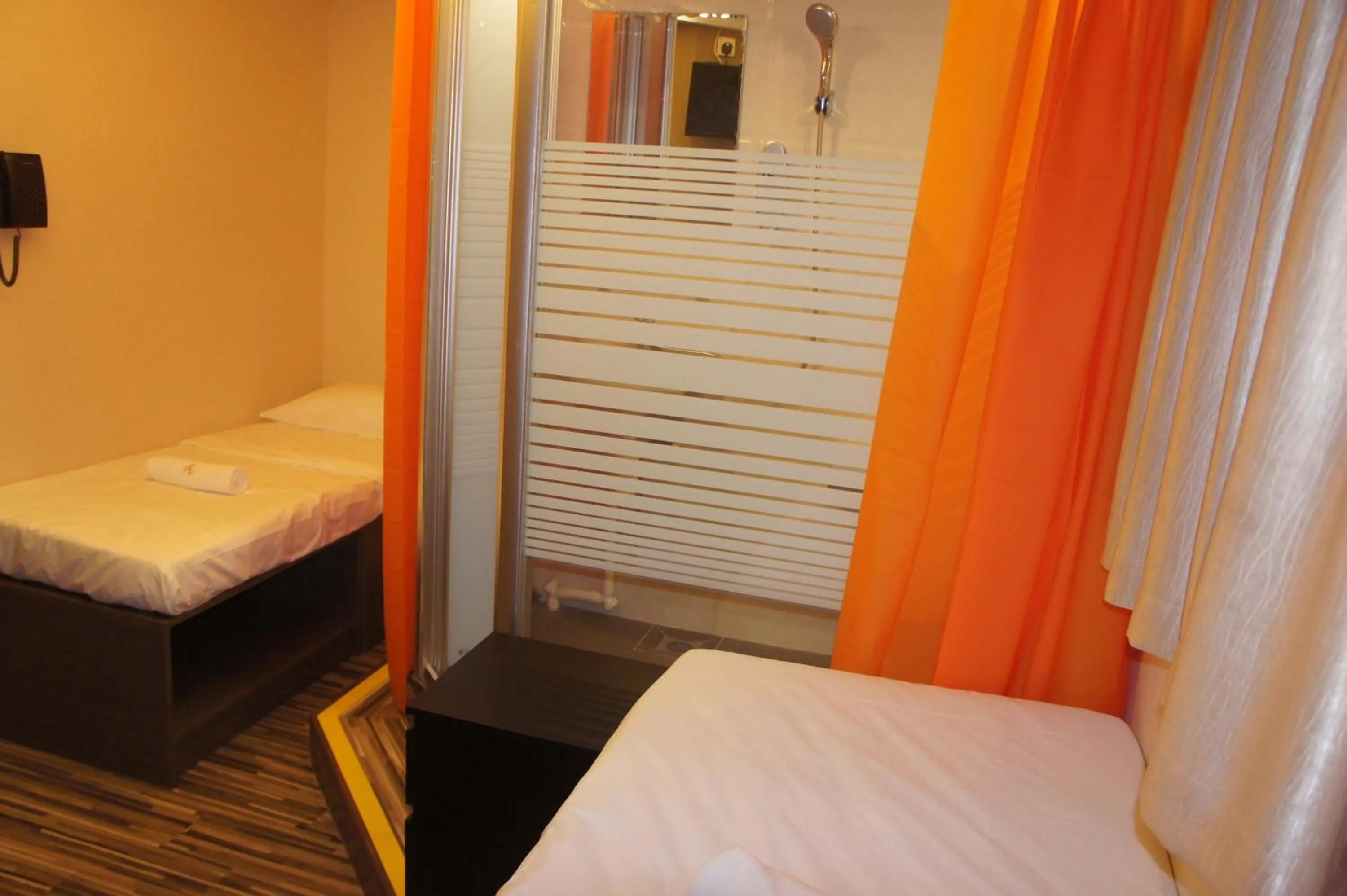 Bed in Homy Inn North Point