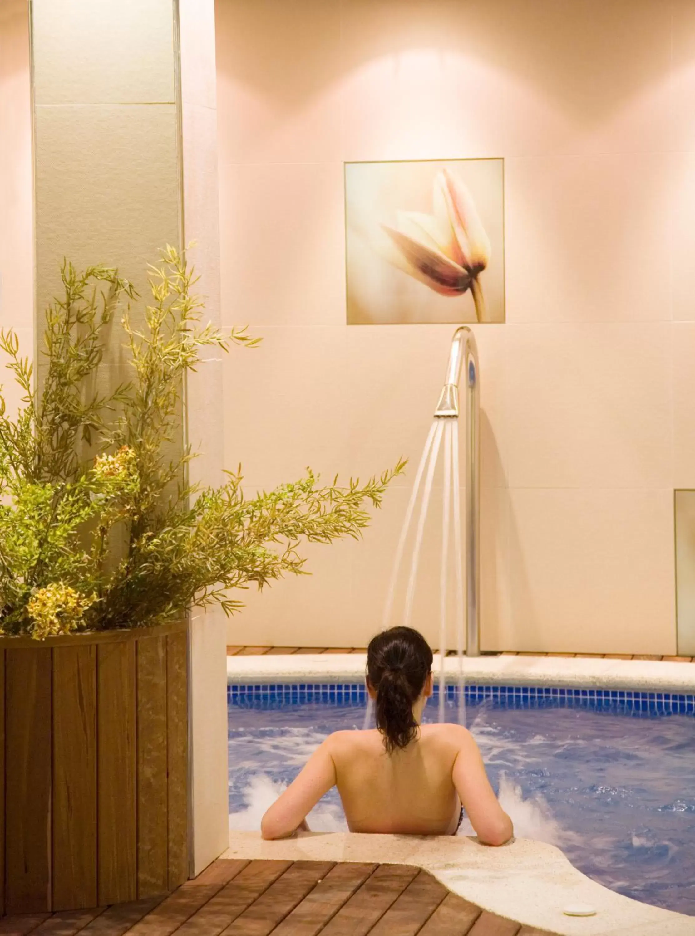 People, Swimming Pool in Silken Ciudad Gijón