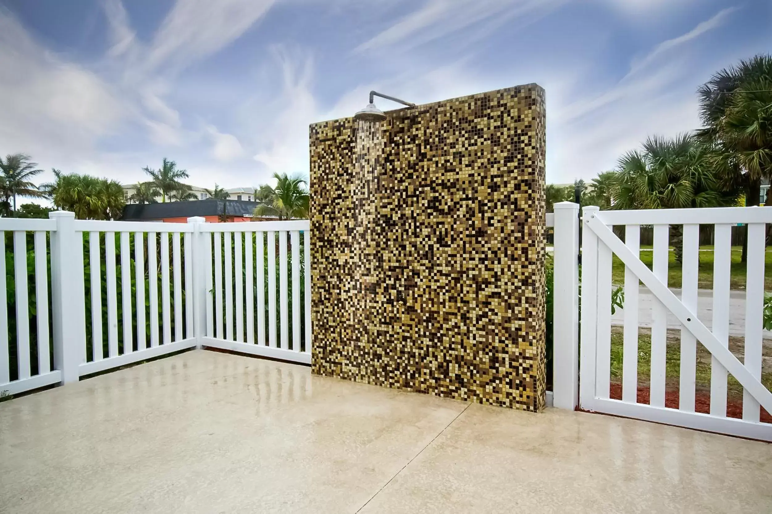 Balcony/Terrace in Royal Inn Beach Hutchinson Island