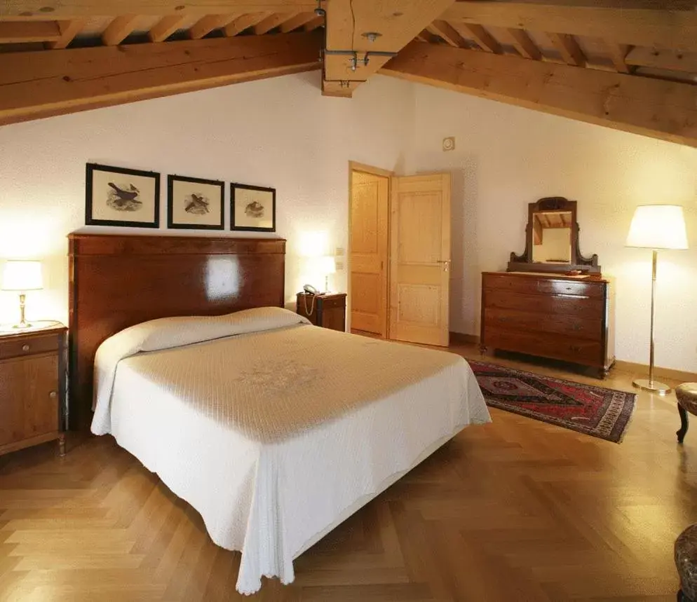 Bed in Villa Busta Hotel