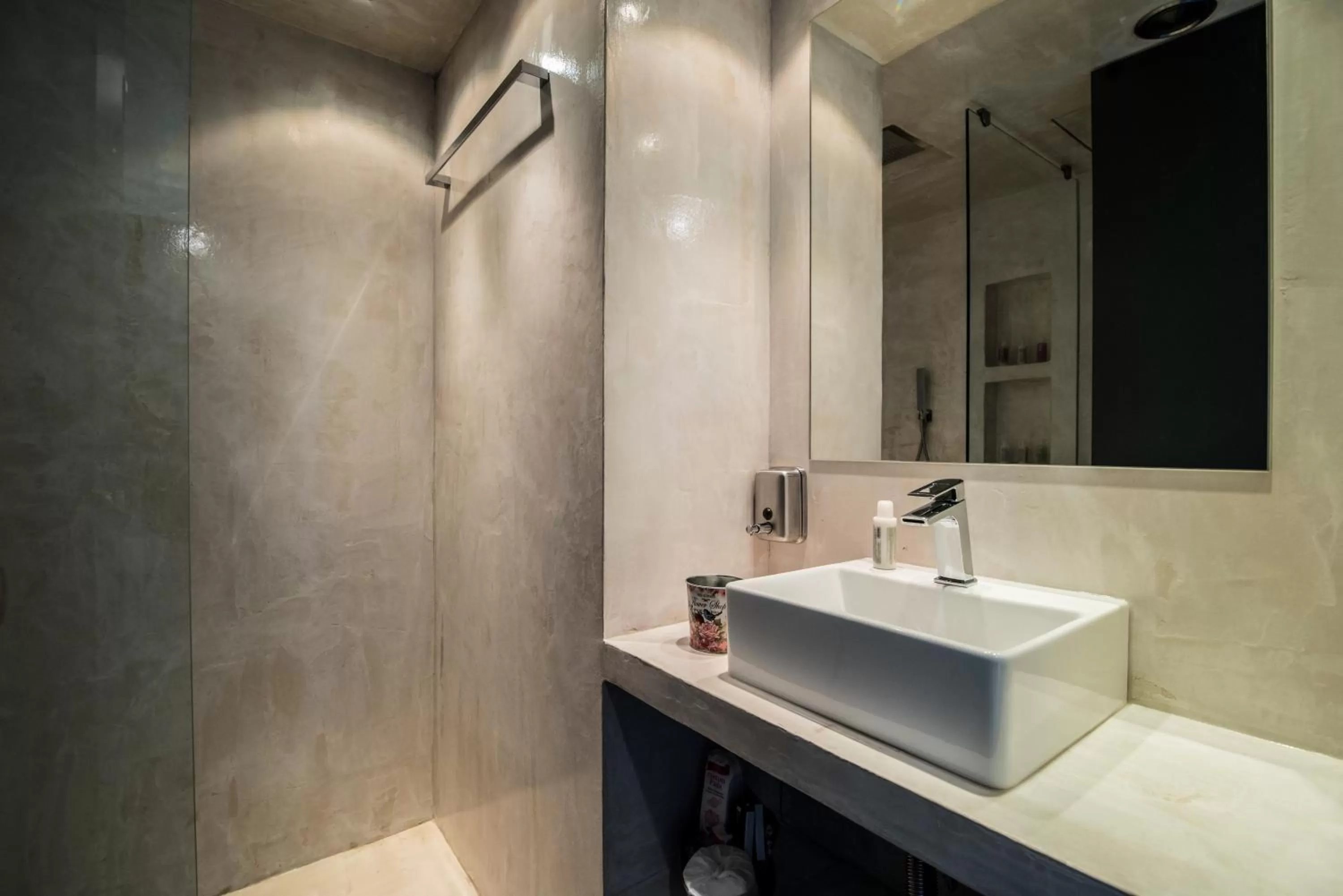 Bathroom in AthinA STREETAPARTMENTS