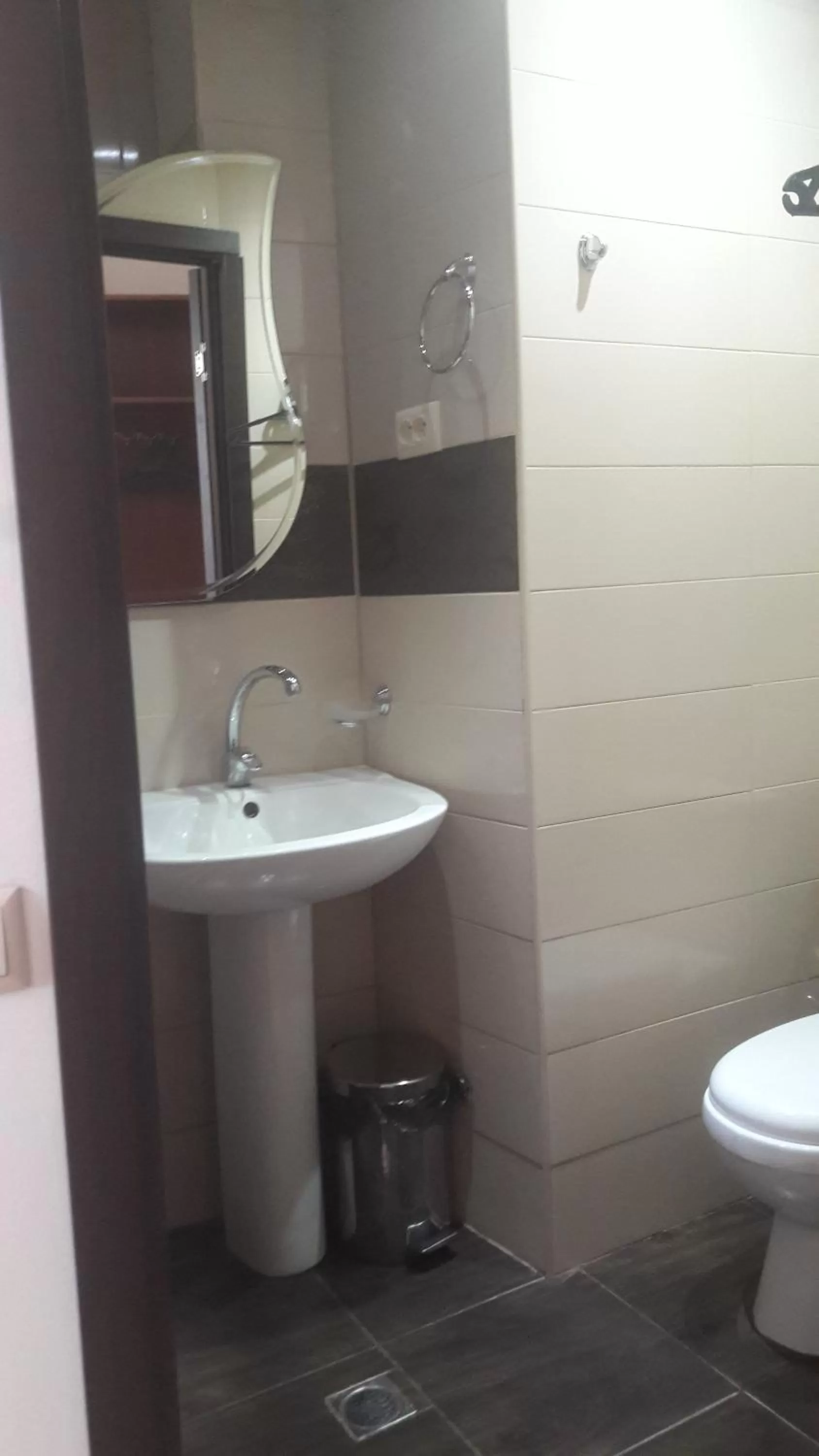 Toilet in Hotel MMG
