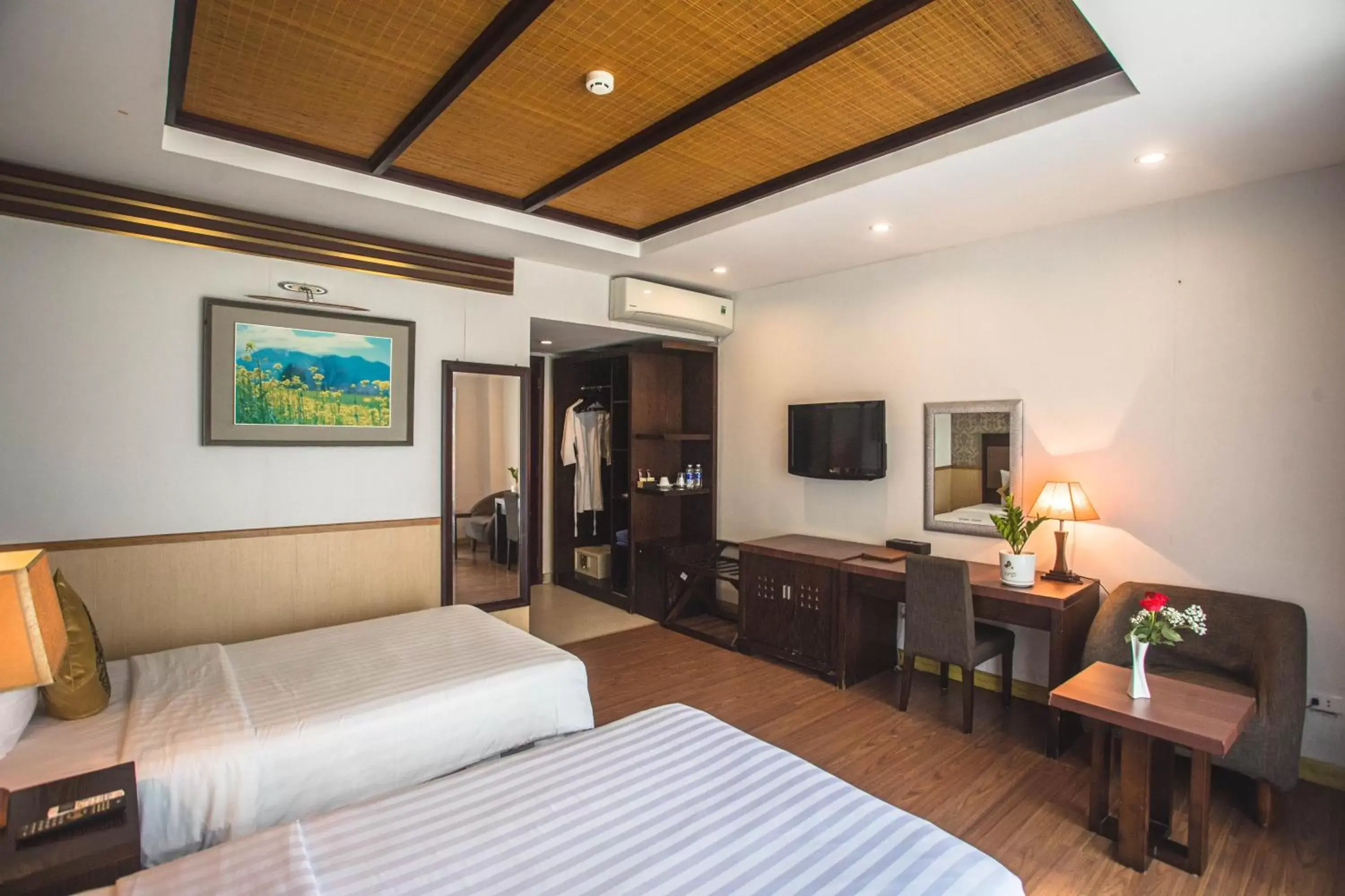 Photo of the whole room, Bed in Seaside Resort Vung Tau