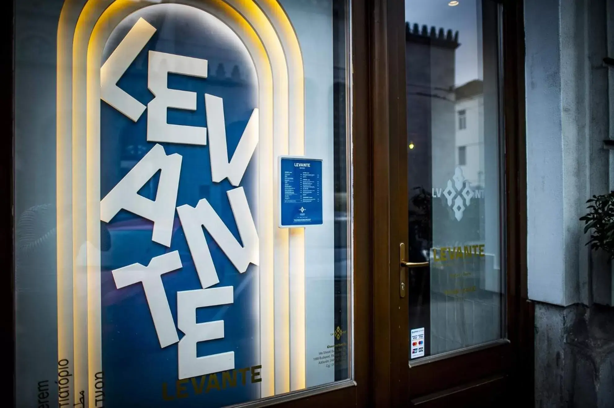 Restaurant/places to eat in Hotel Memories Budapest Restaurant/places to eat in Hotel Memories Budapest