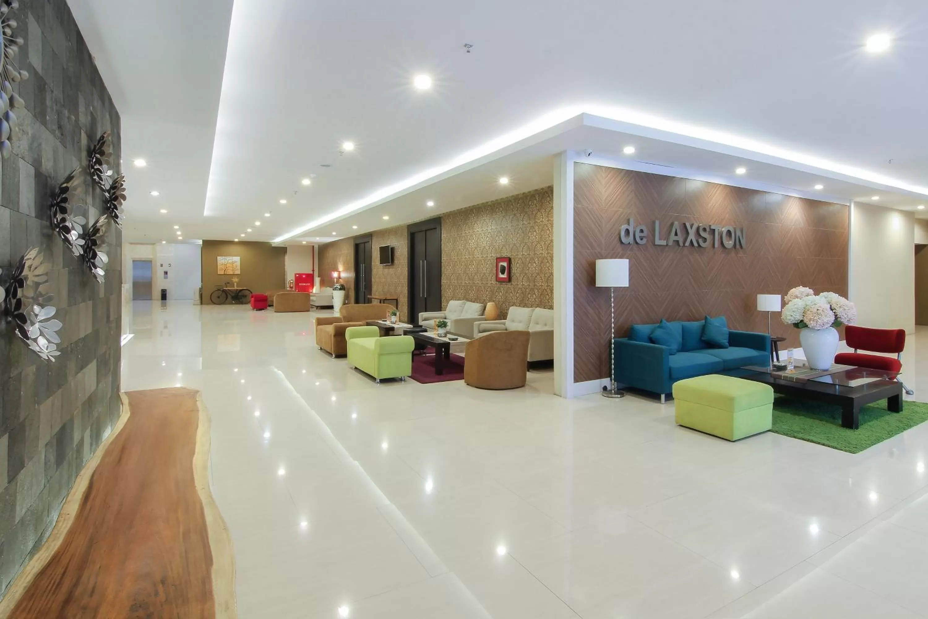 Logo/Certificate/Sign in De Laxston Hotel Yogyakarta, Azana Hotels Collection
