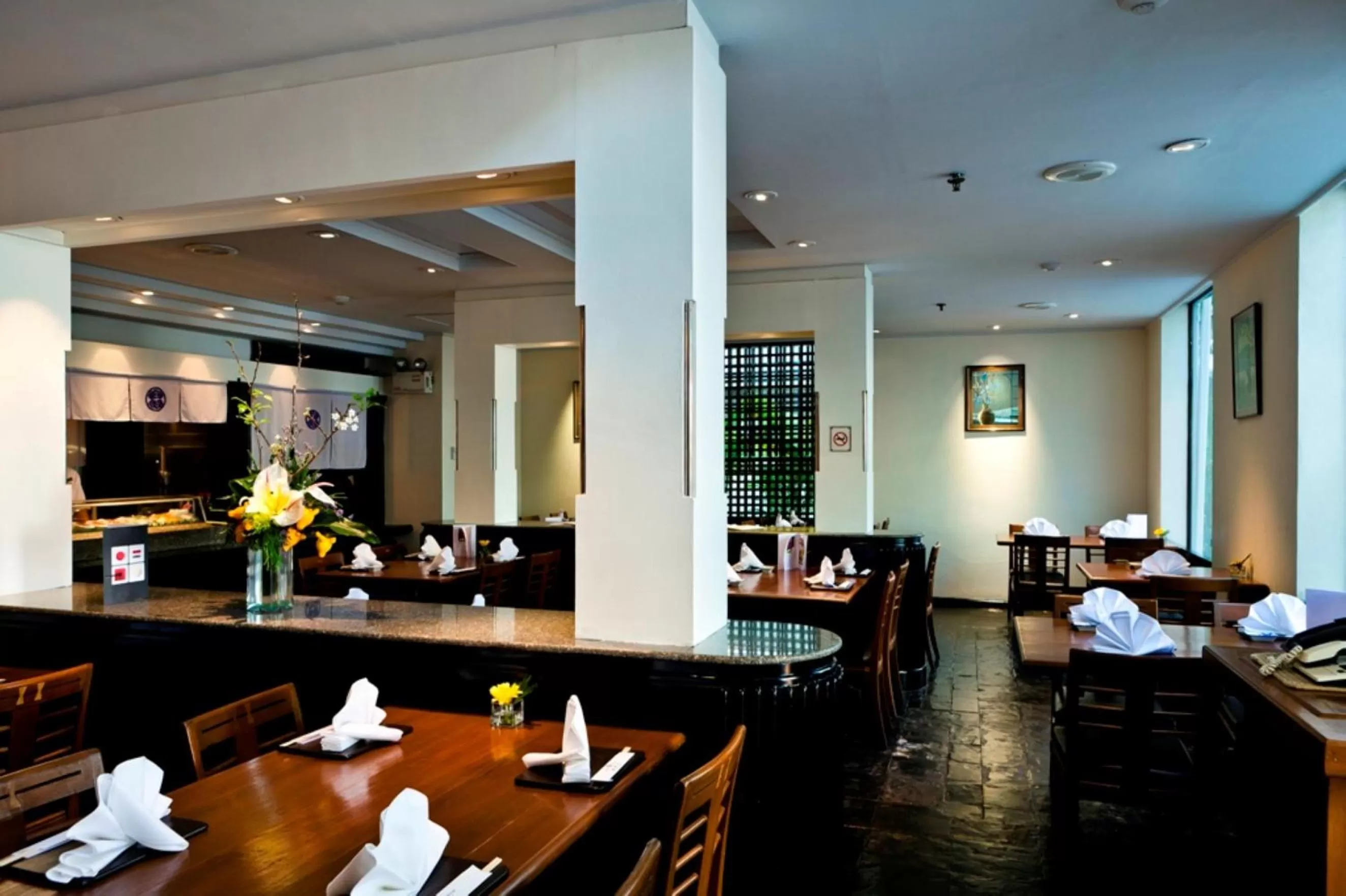 Lunch in Royal Princess Larn Luang - SHA Extra Plus