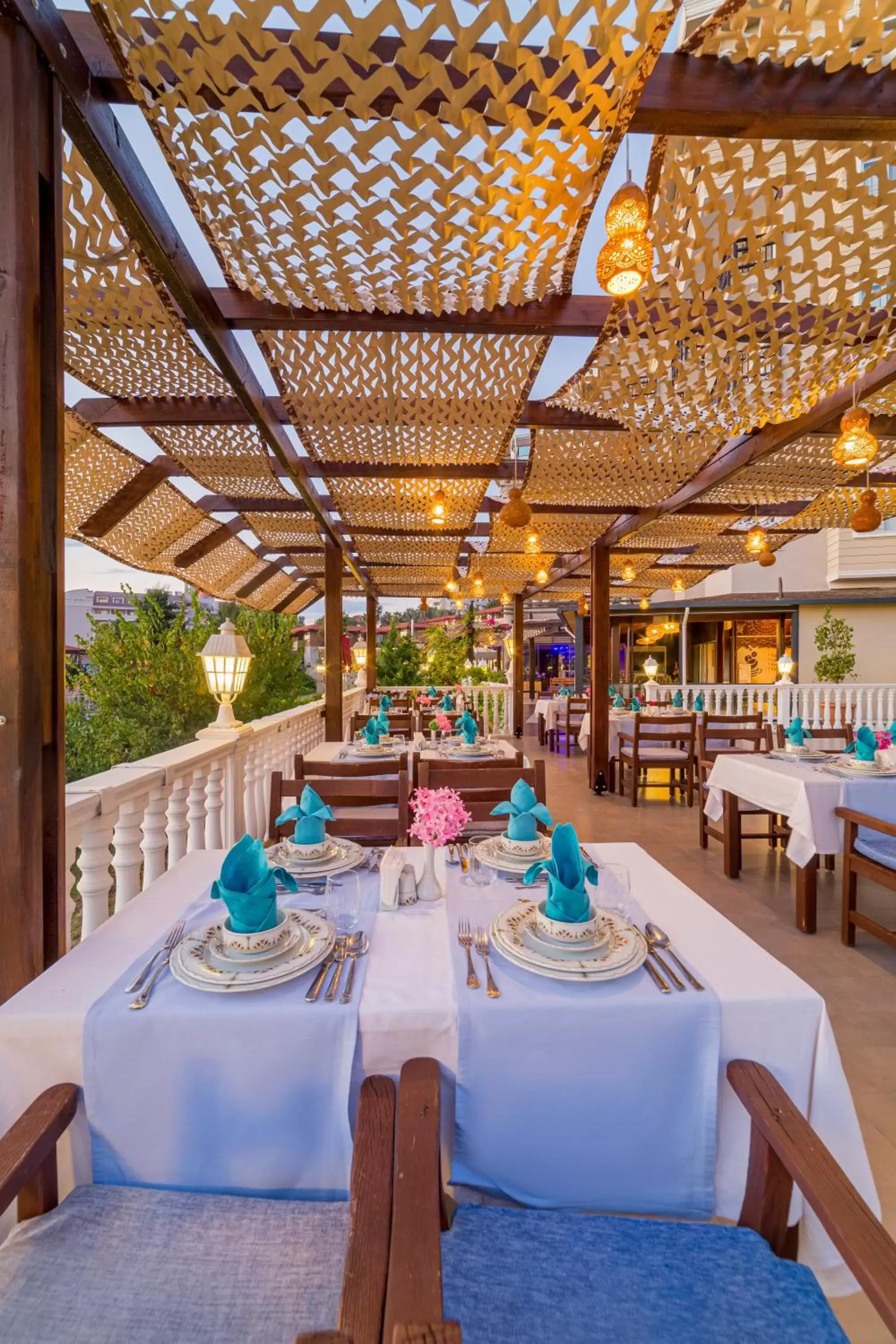 Restaurant/Places to Eat in Justiniano Deluxe Resort