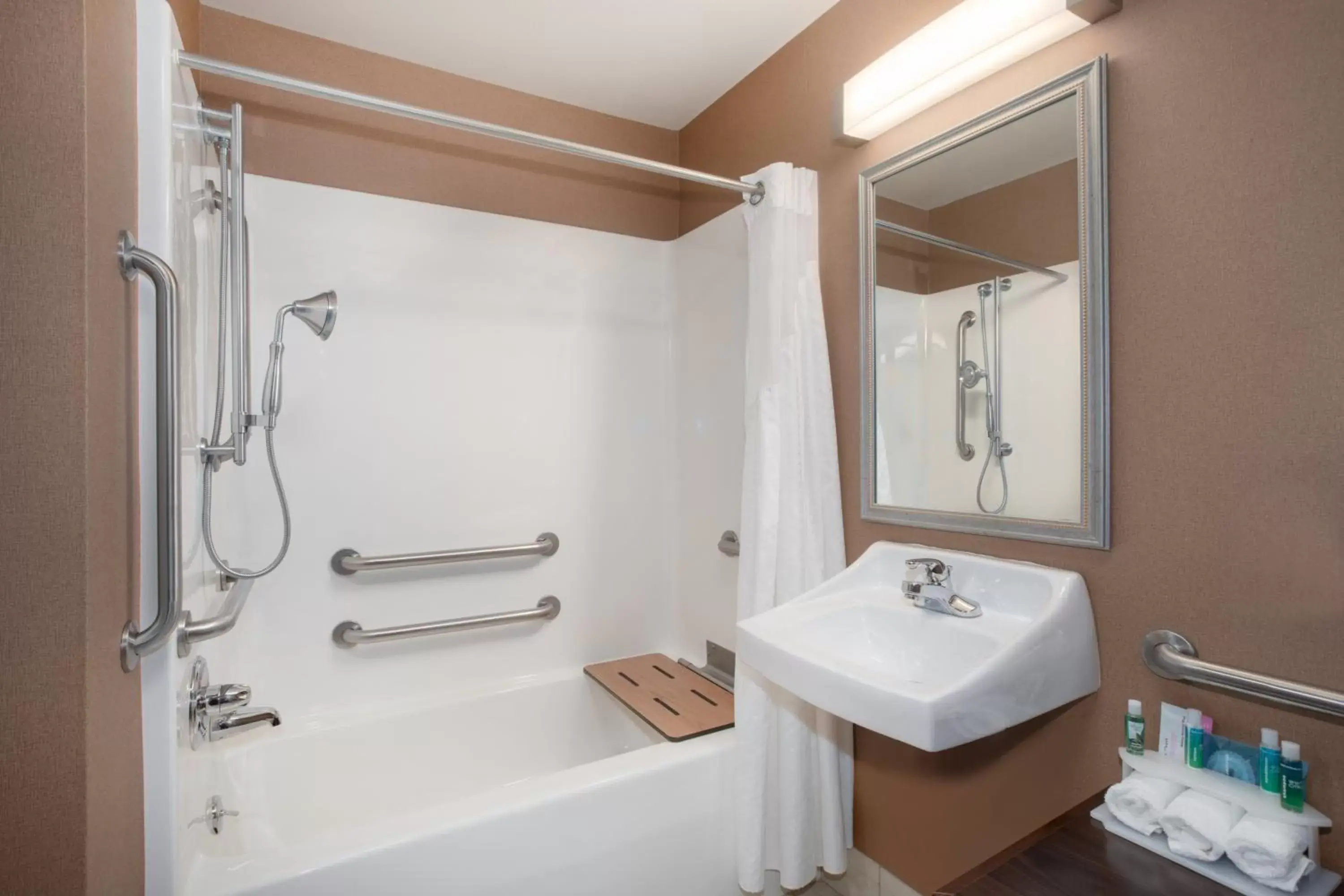 Bathroom in Holiday Inn Express & Suites Yankton, an IHG Hotel