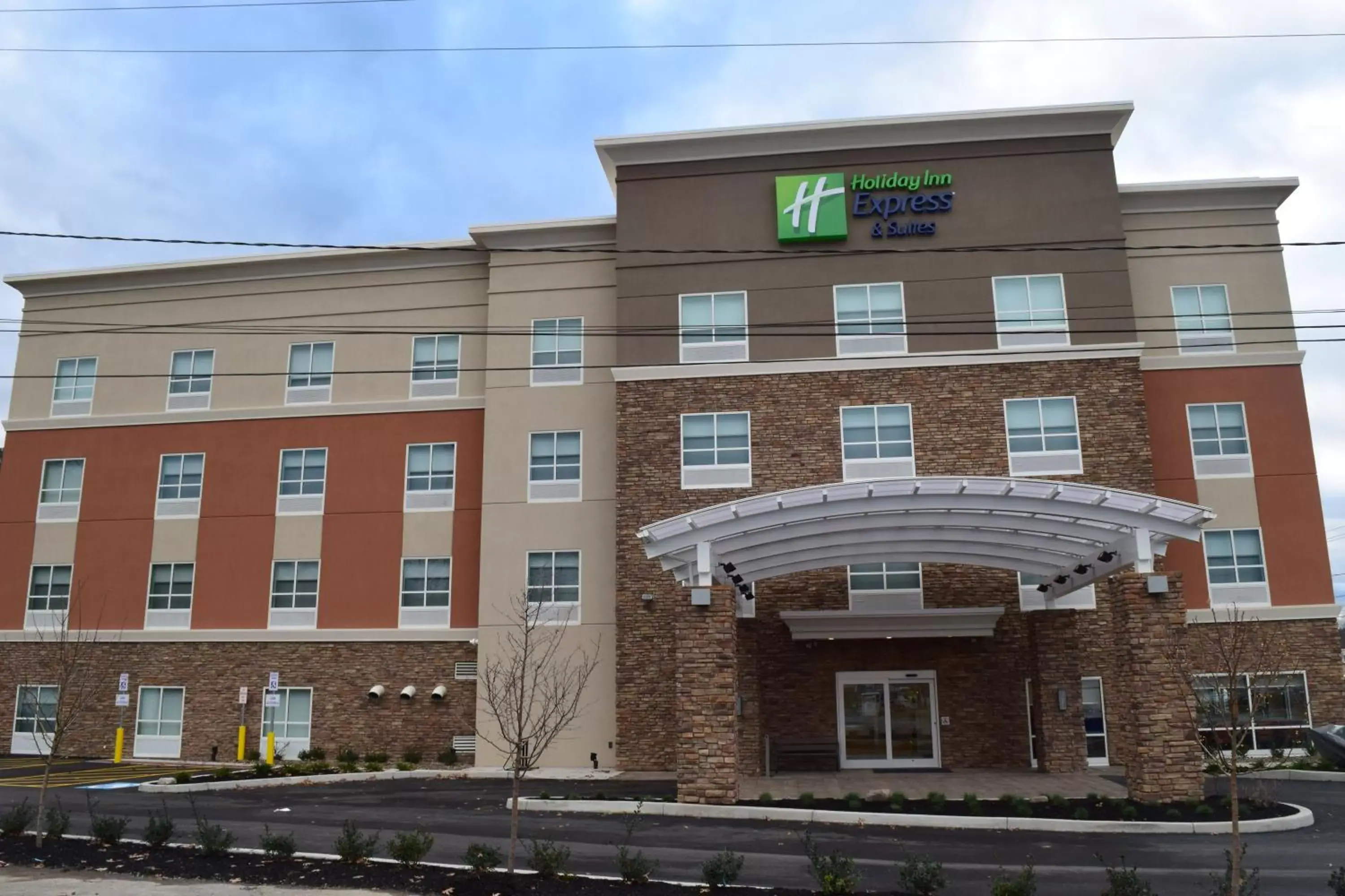 Property building in Holiday Inn Express & Suites Ithaca by IHG Property building in Holiday Inn Express & Suites Ithaca by IHG