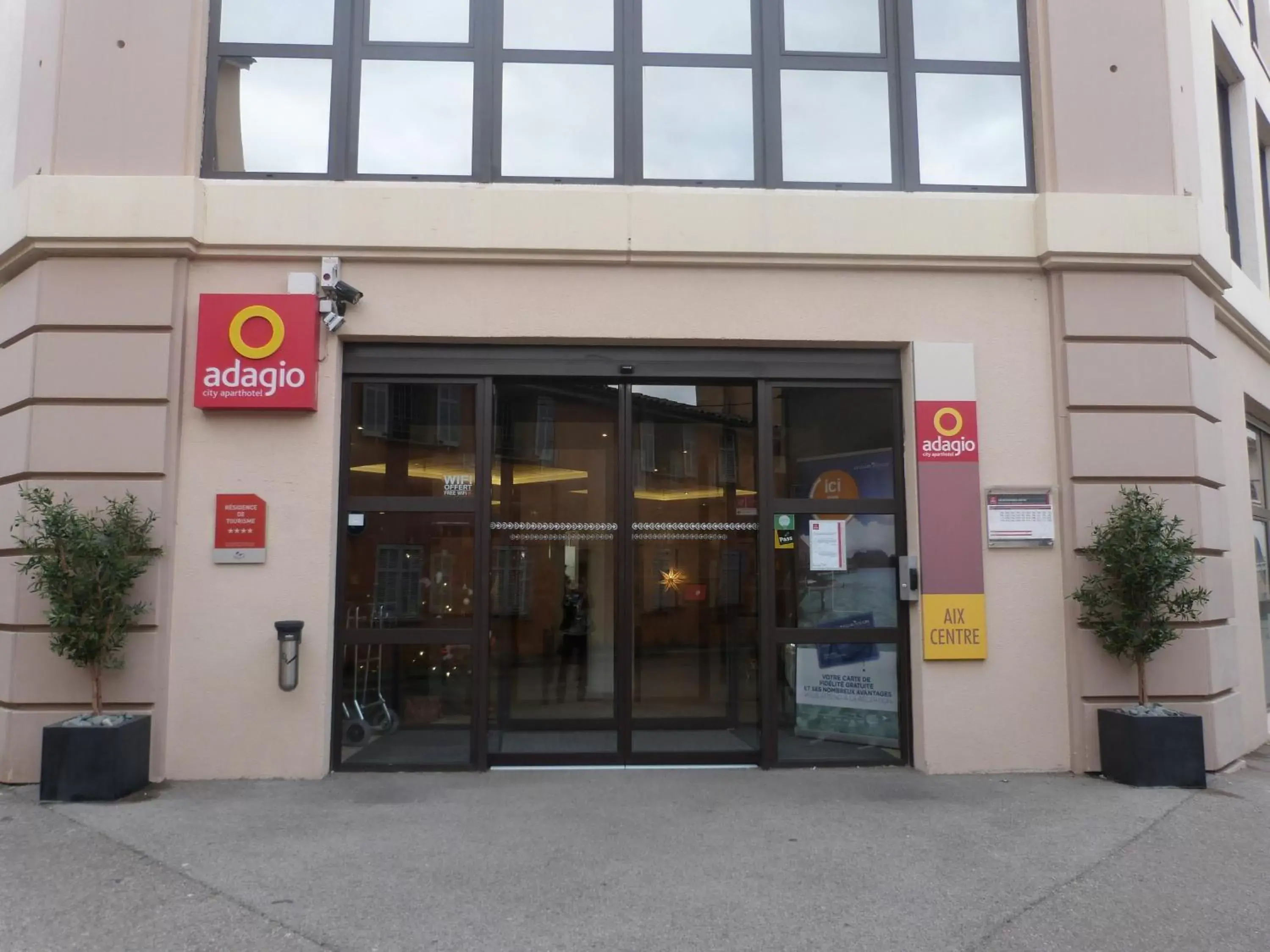 Facade/entrance in Aparthotel Adagio Aix-en-Provence Centre Facade/entrance in Aparthotel Adagio Aix-en-Provence Centre