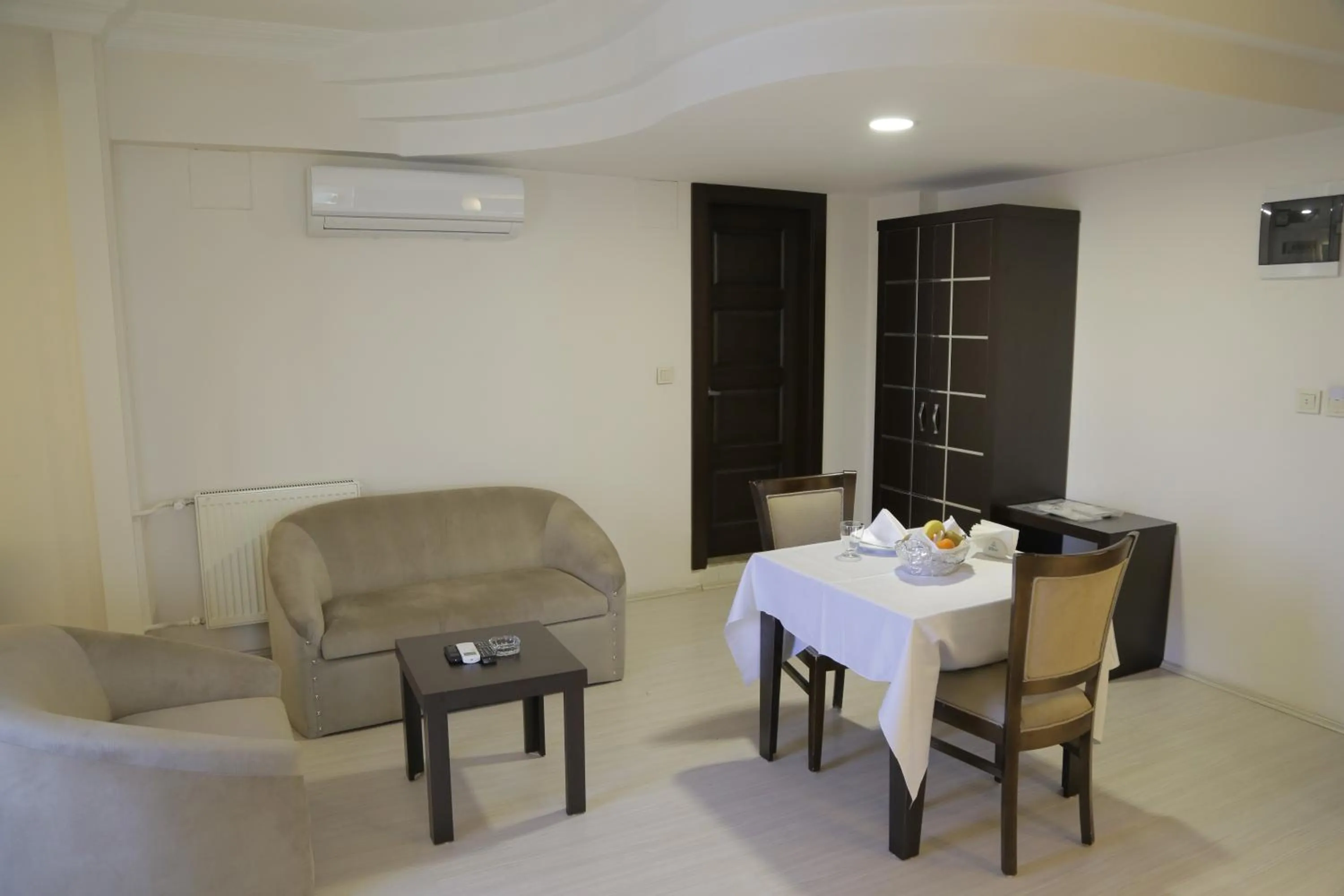 Seating area in Buyuk Velic Hotel