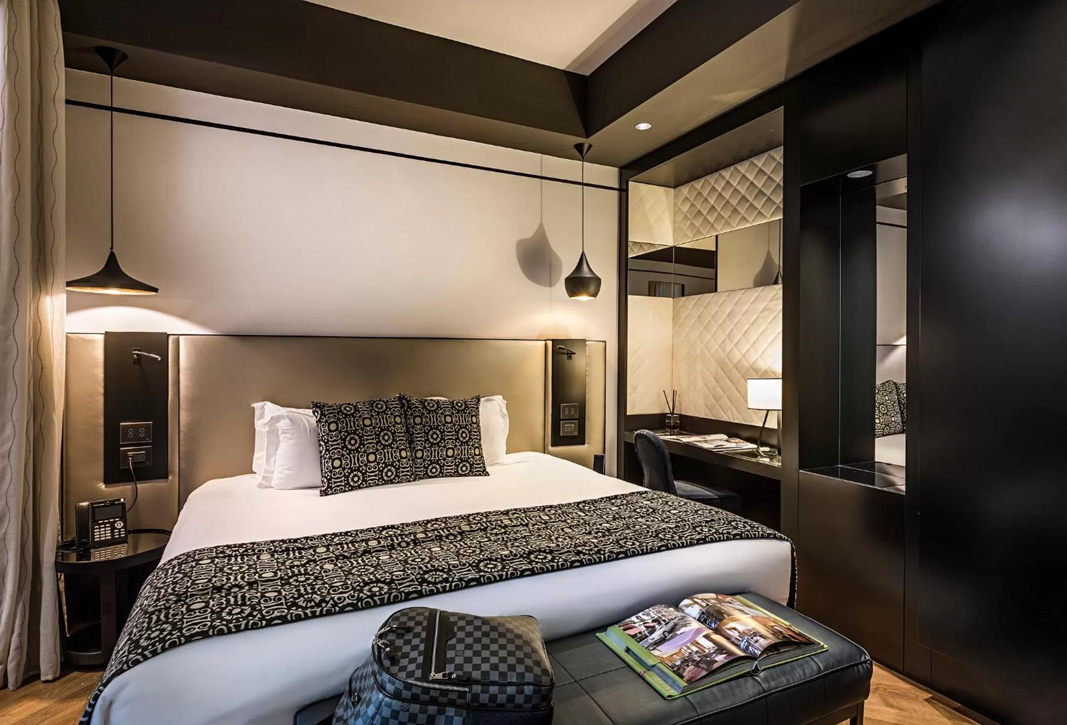 Other, Bed in Corso 281 Luxury Suites