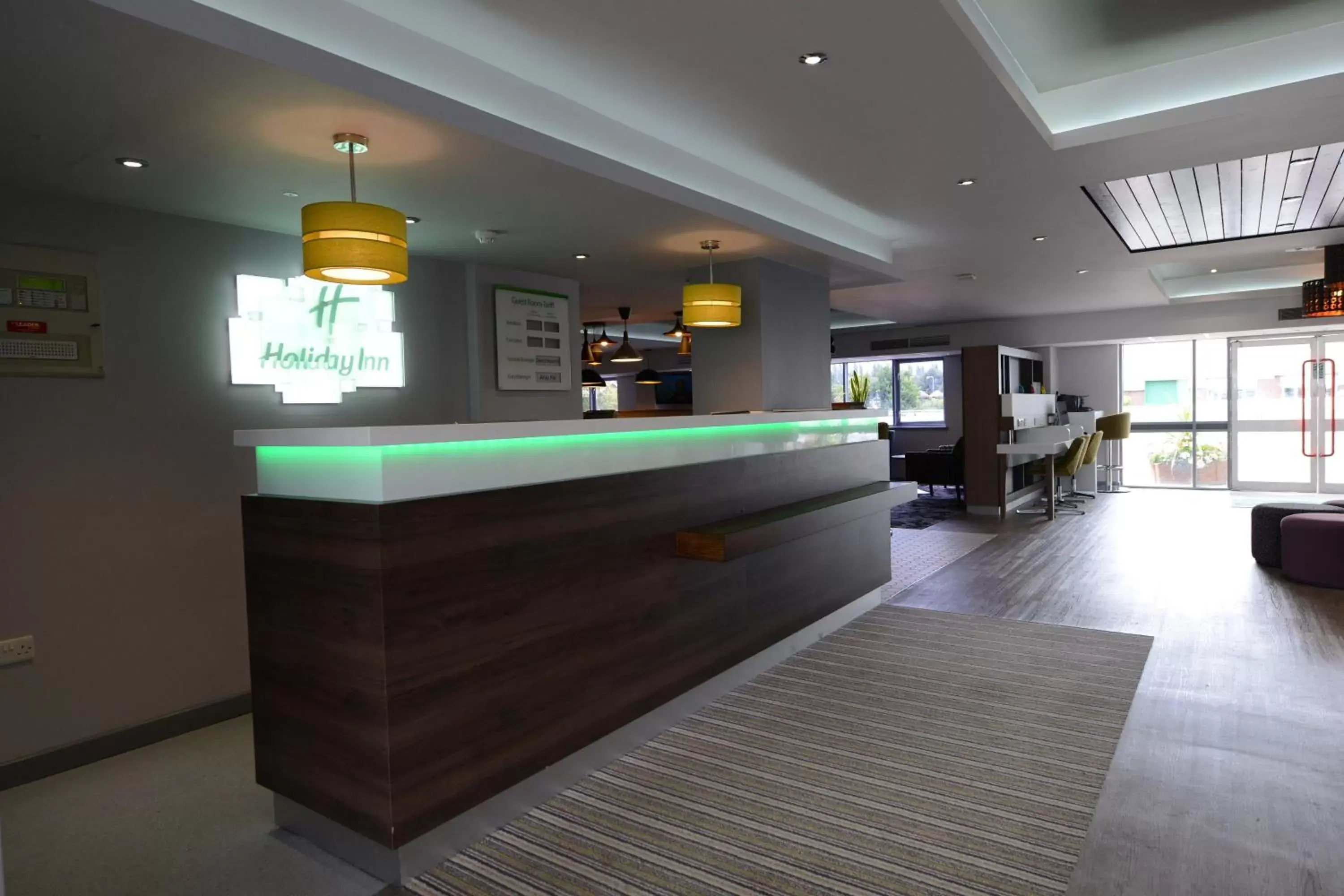 Property building, Lobby/Reception in Holiday Inn Wolverhampton - Racecourse, an IHG Hotel