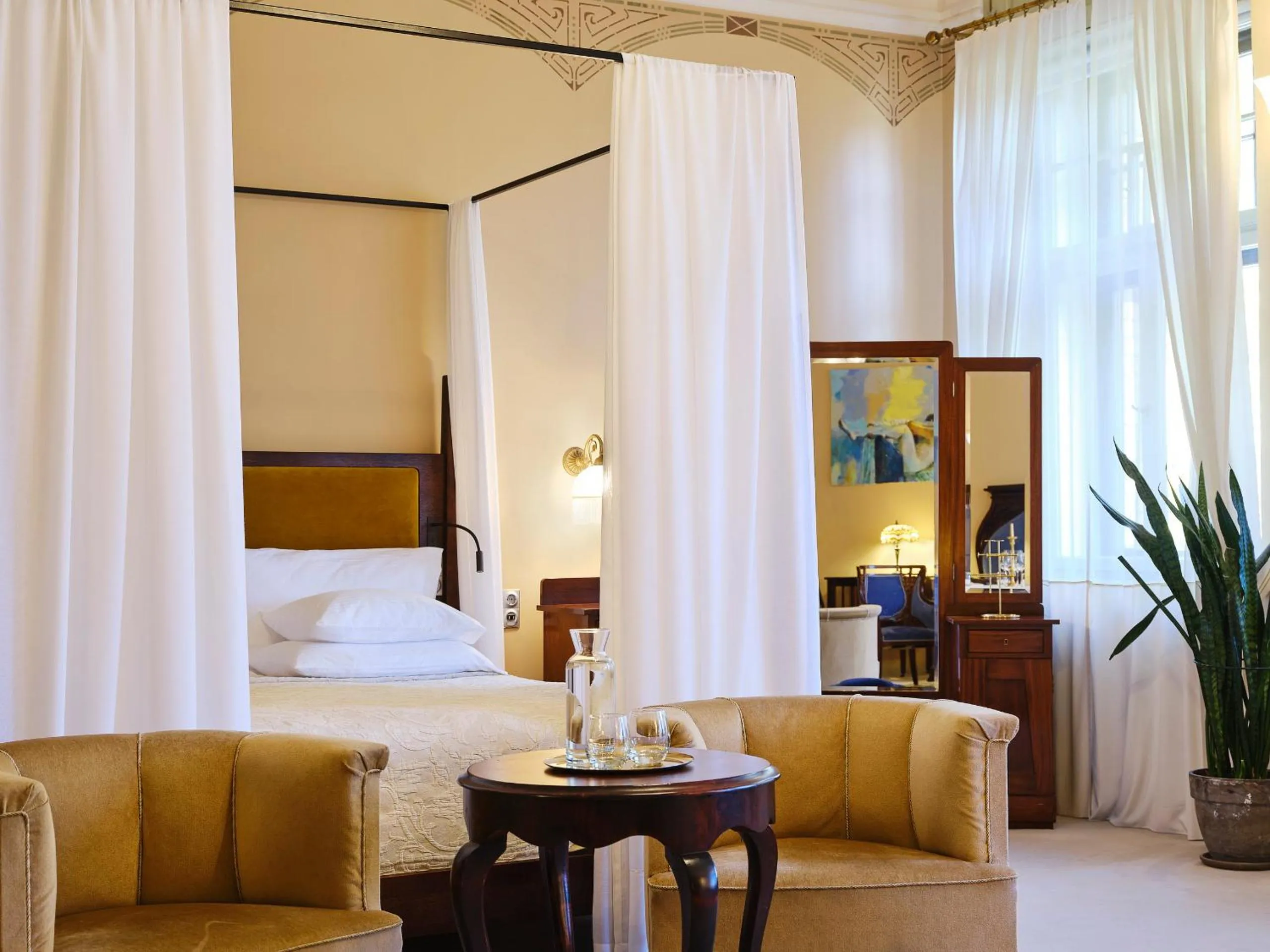 Bedroom, Bed in Villa Ammende Restaurant and Hotel