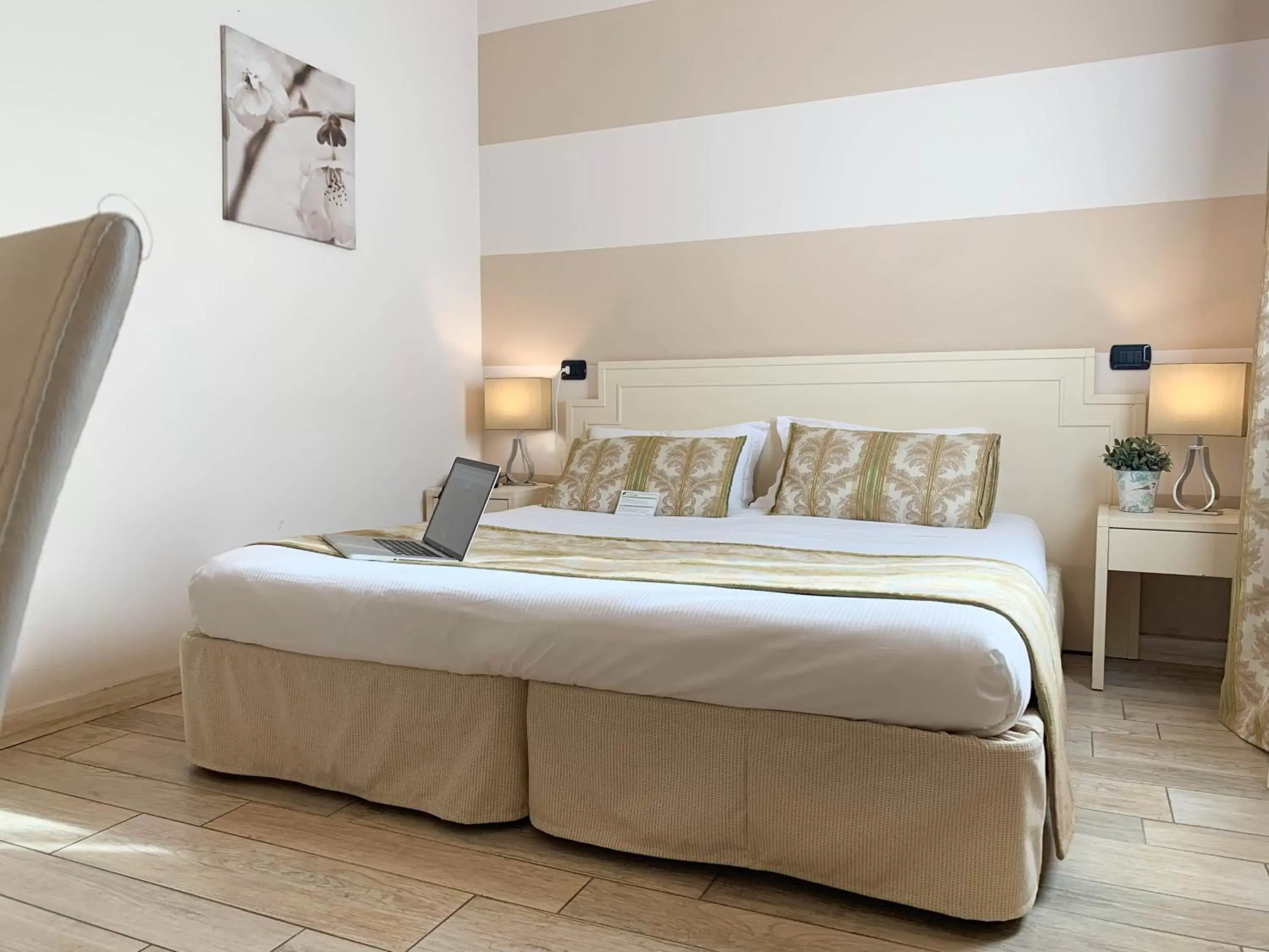 Bedroom, Bed in La Bergamina Hotel & Restaurant
