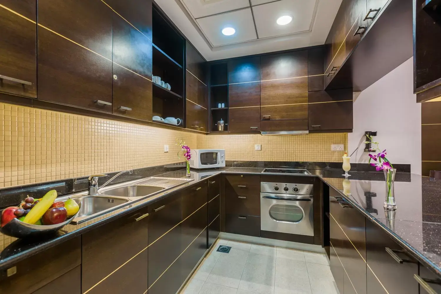kitchen, Kitchen/Kitchenette in Park Apartments Dubai, an Edge By Rotana Hotel