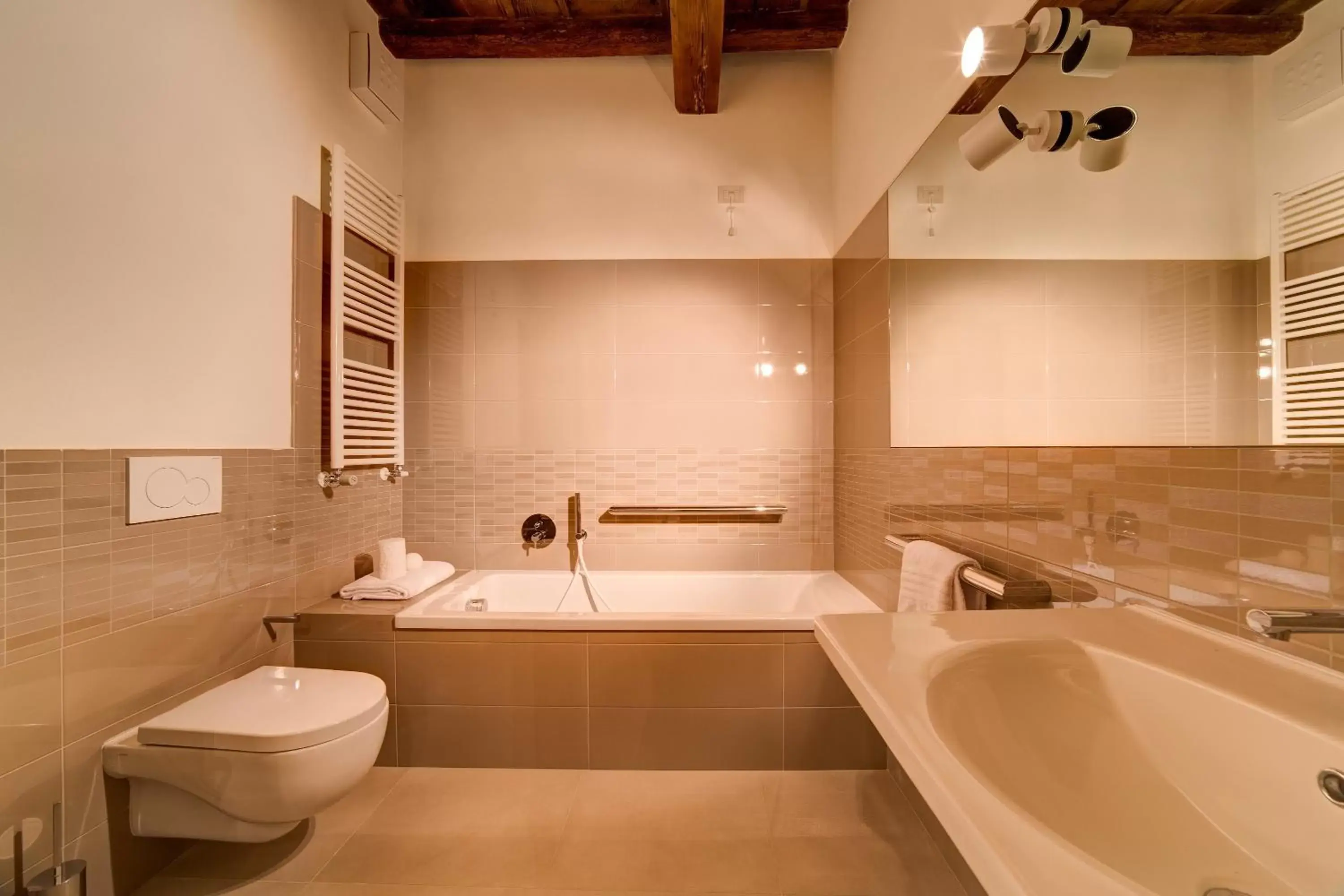 Bathroom in Palazzo Mannaioni Suites