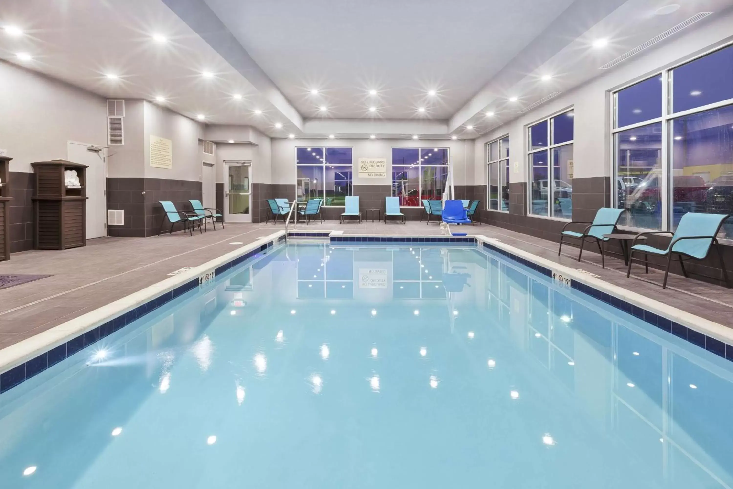 Pool view, Swimming Pool in Hampton Inn Sedalia