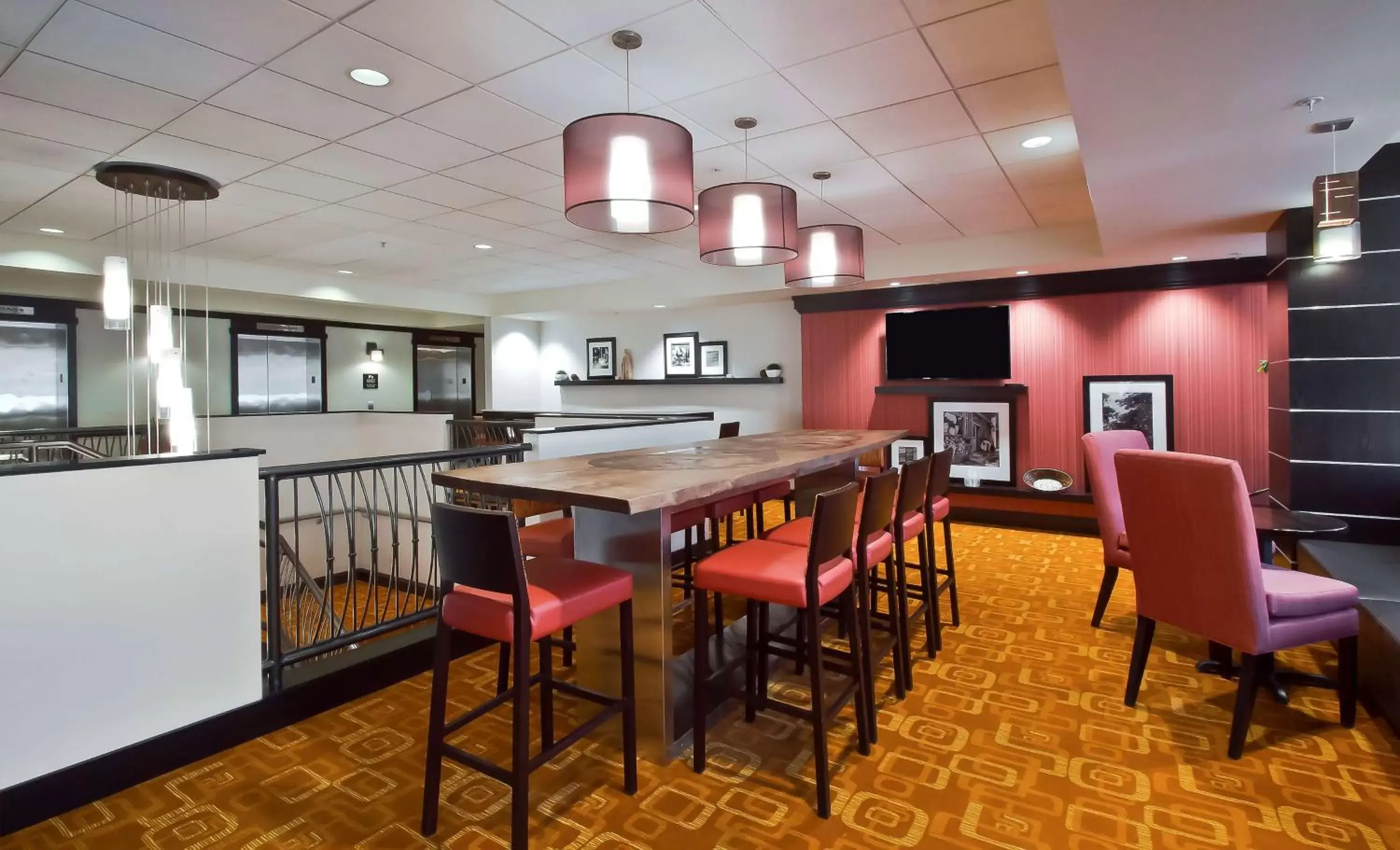 Lobby or reception, Restaurant/Places to Eat in Hampton Inn & Suites Columbus-Downtown, Ohio