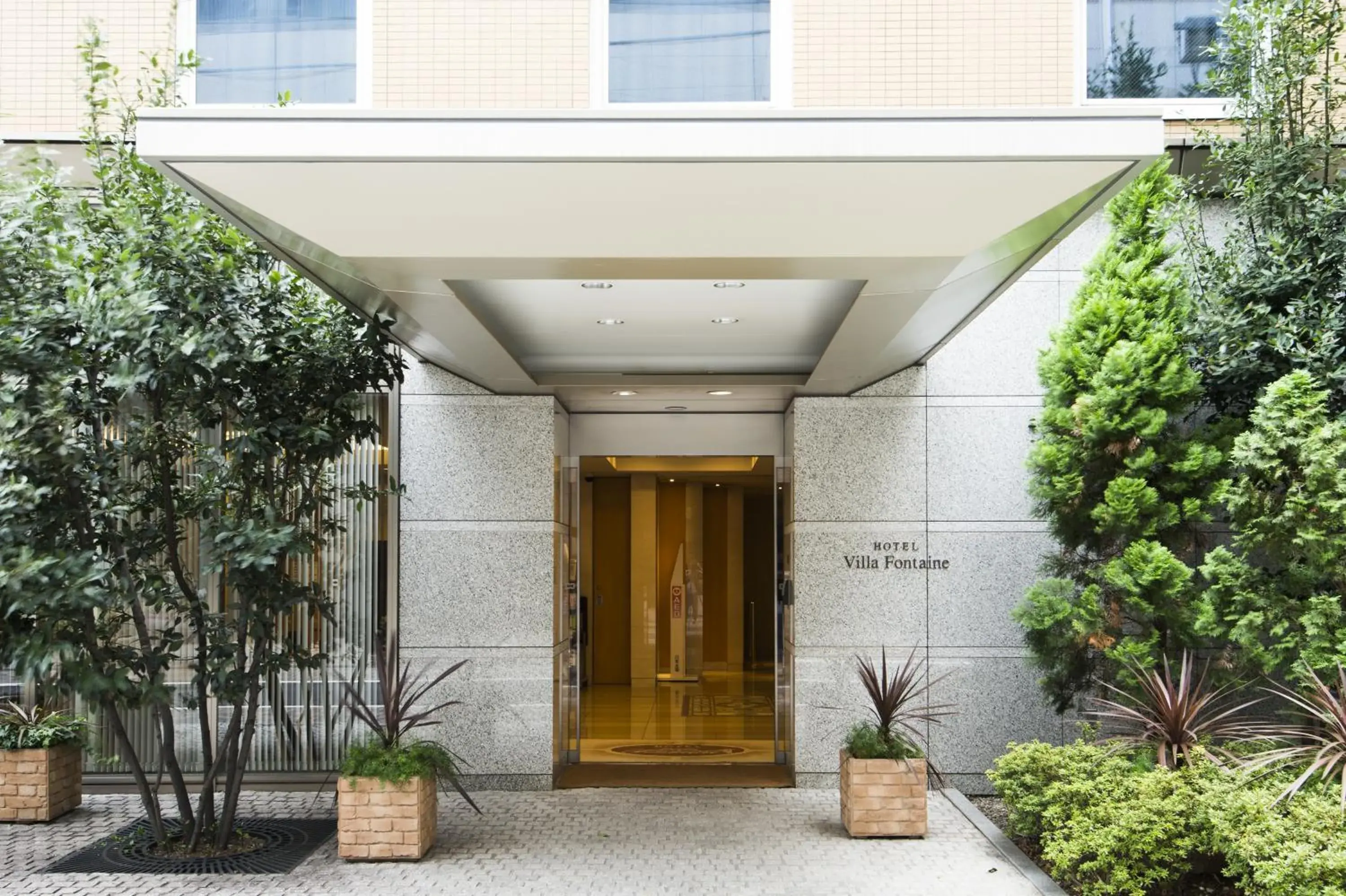 Facade/entrance in Hotel Villa Fontaine Tokyo-Hamamatsucho