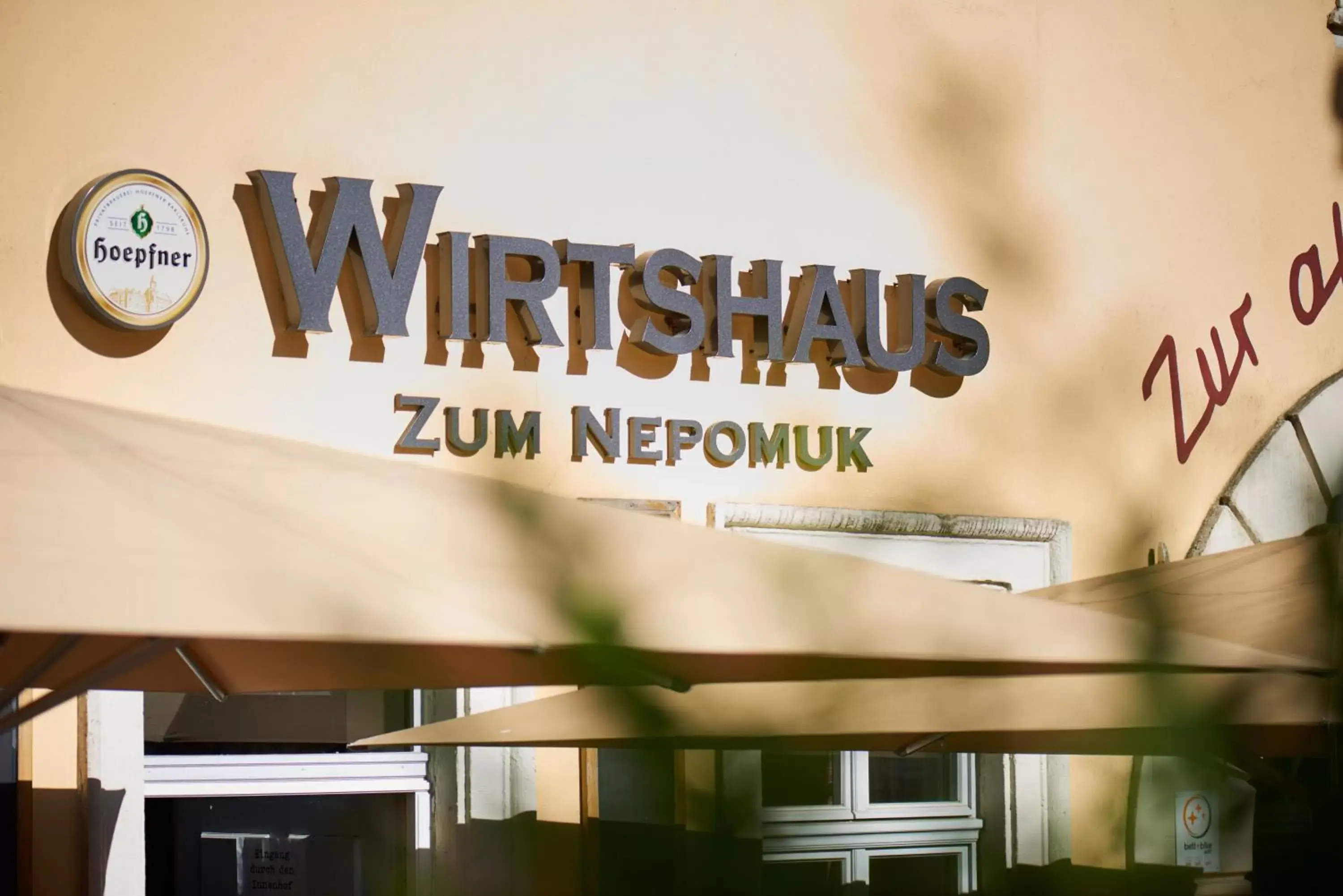 Facade/entrance, Property Logo/Sign in Hotel Zur Alten Brücke