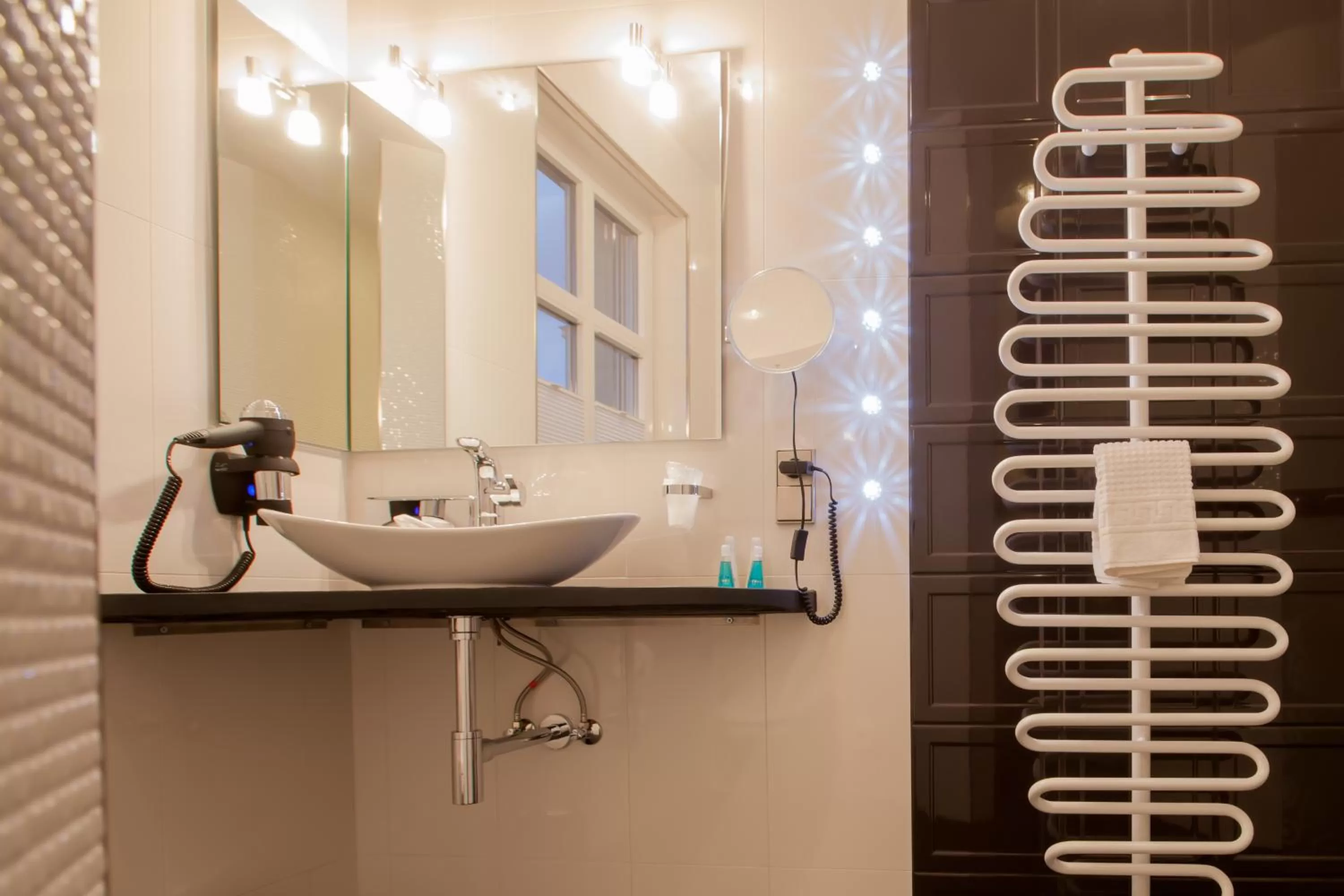 Bathroom in Aragon - Hotel - Garni