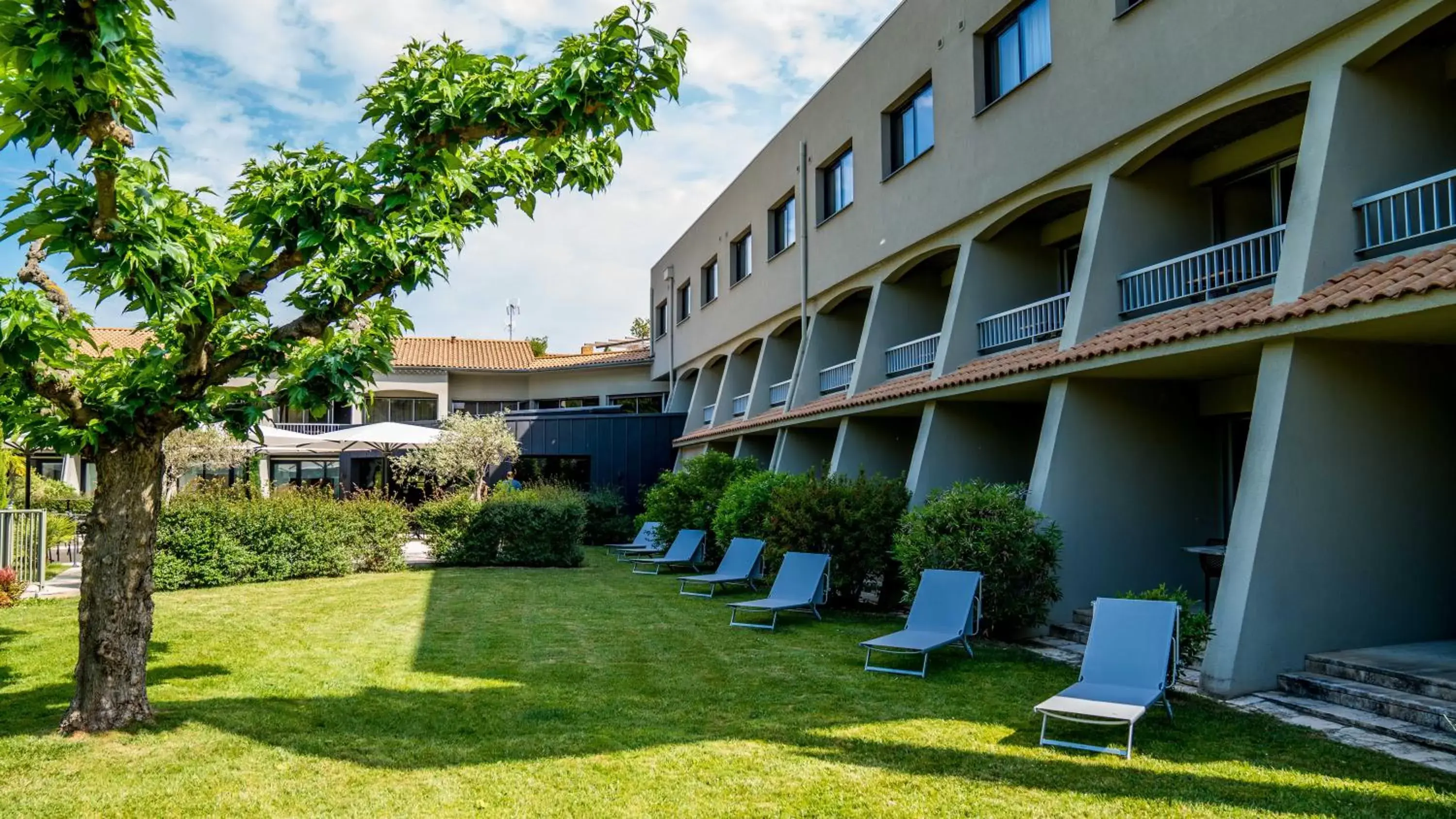 Garden, Property Building in Best Western Plus Clos Syrah