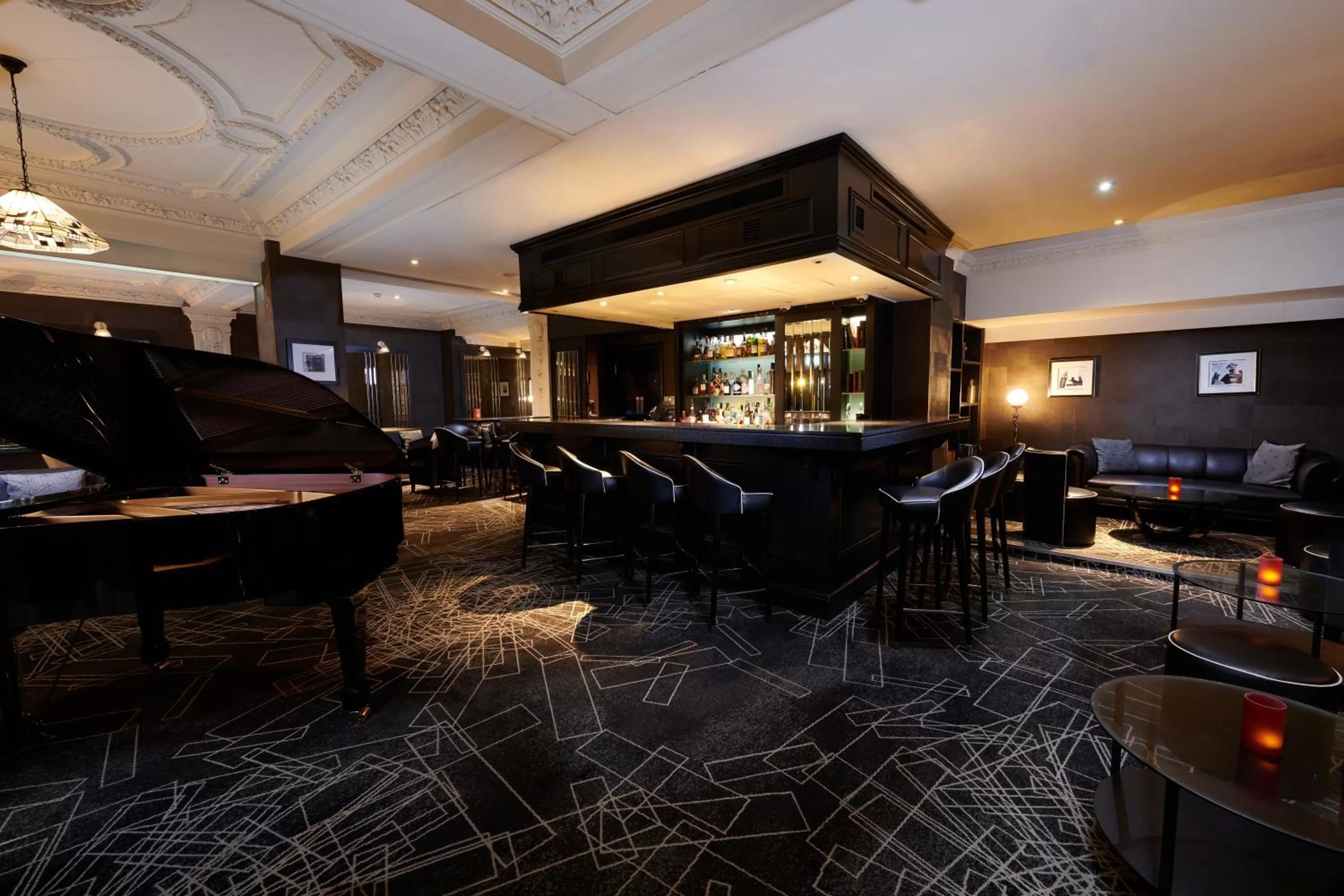 Lounge or bar in The Dilly