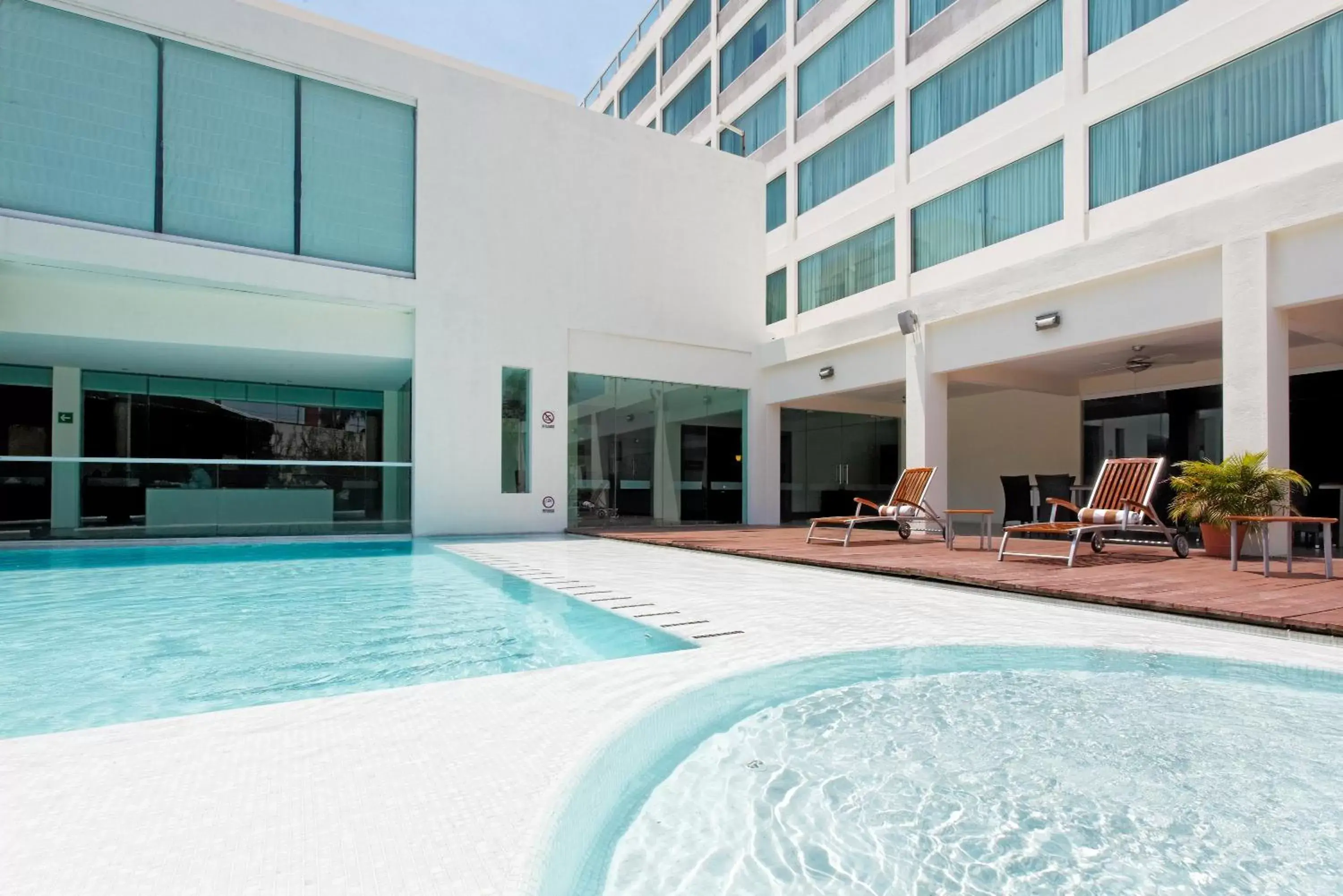 Swimming Pool in Crowne Plaza Villahermosa, an IHG Hotel