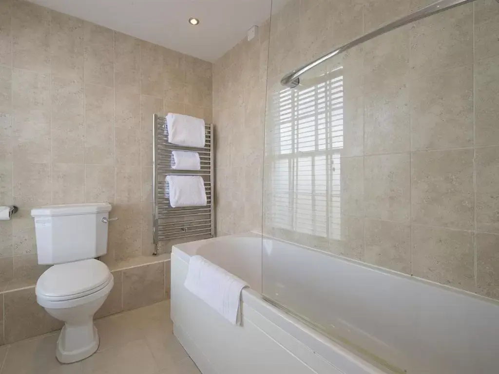 Bathroom in The Boathouse