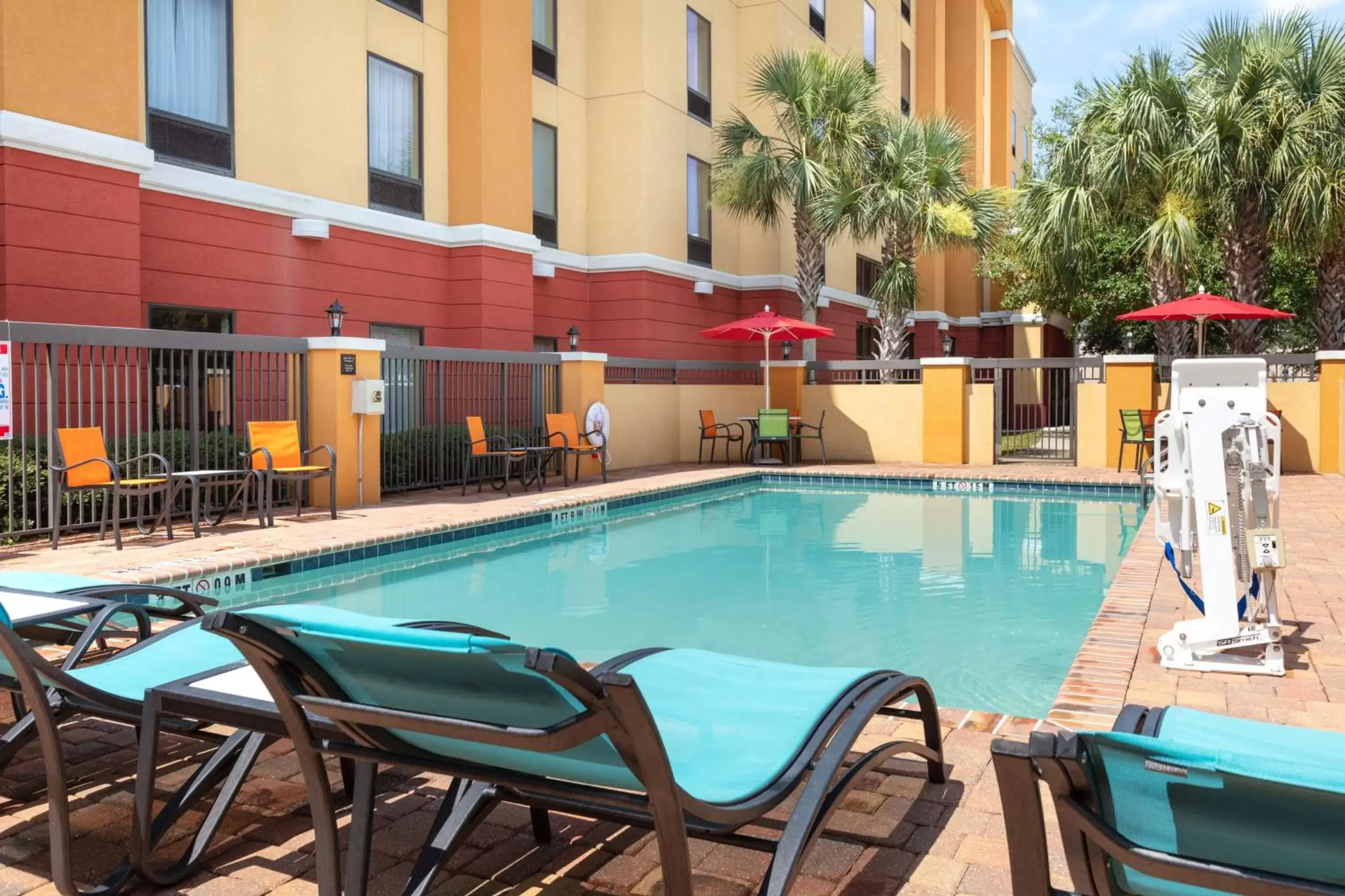 Pool view, Swimming Pool in Hampton Inn & Suites Jacksonville South - Bartram Park