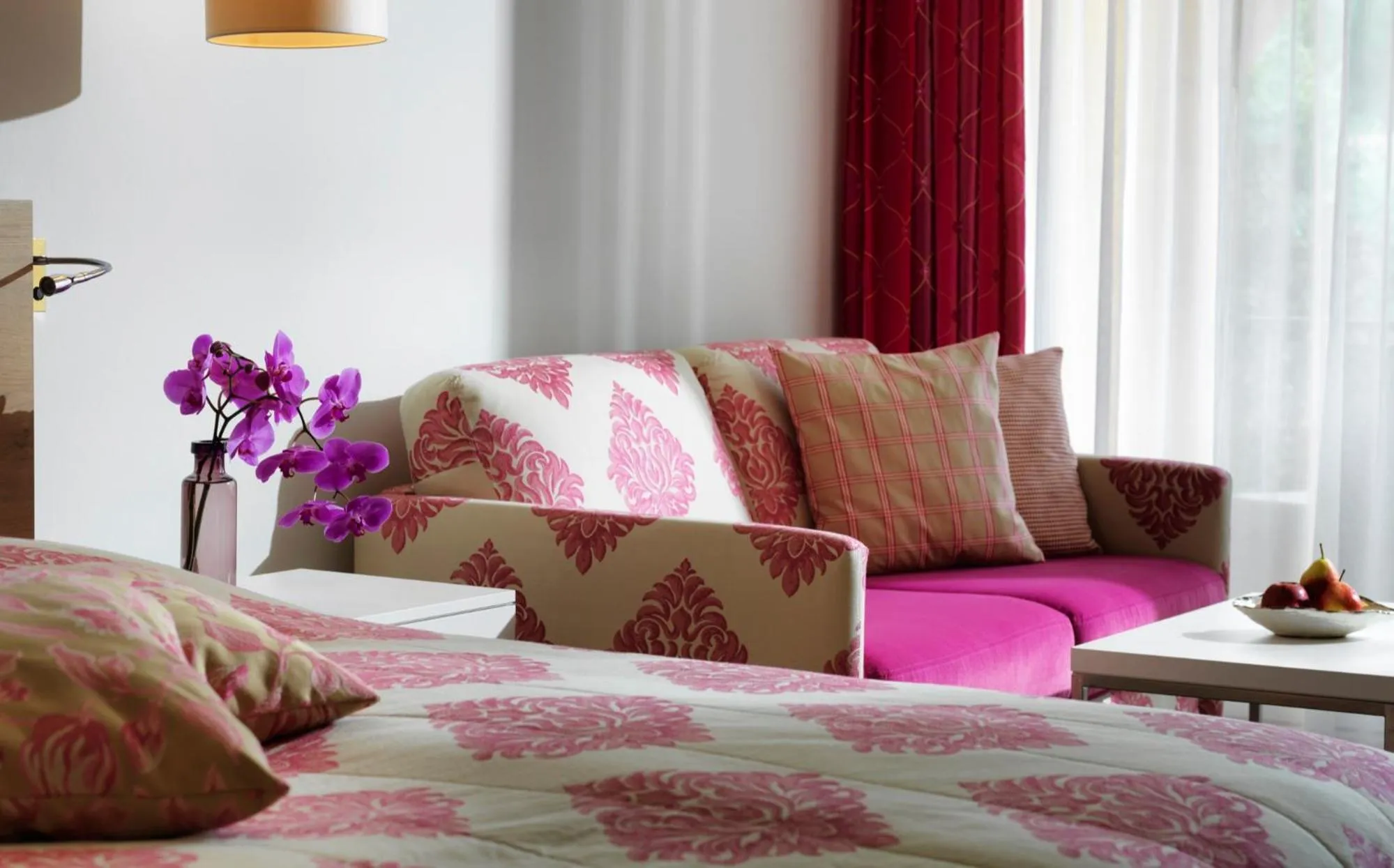 Photo of the whole room in Giardino Ascona