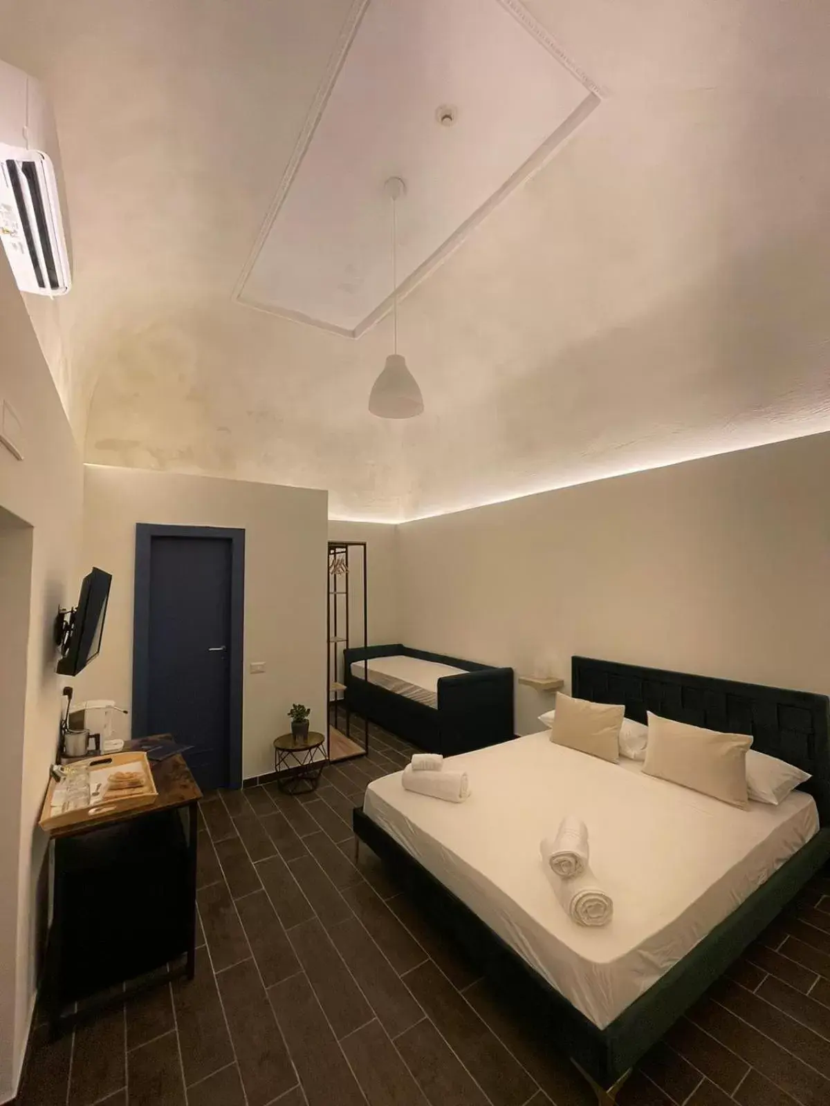 Bedroom in Palazzo Belmosto