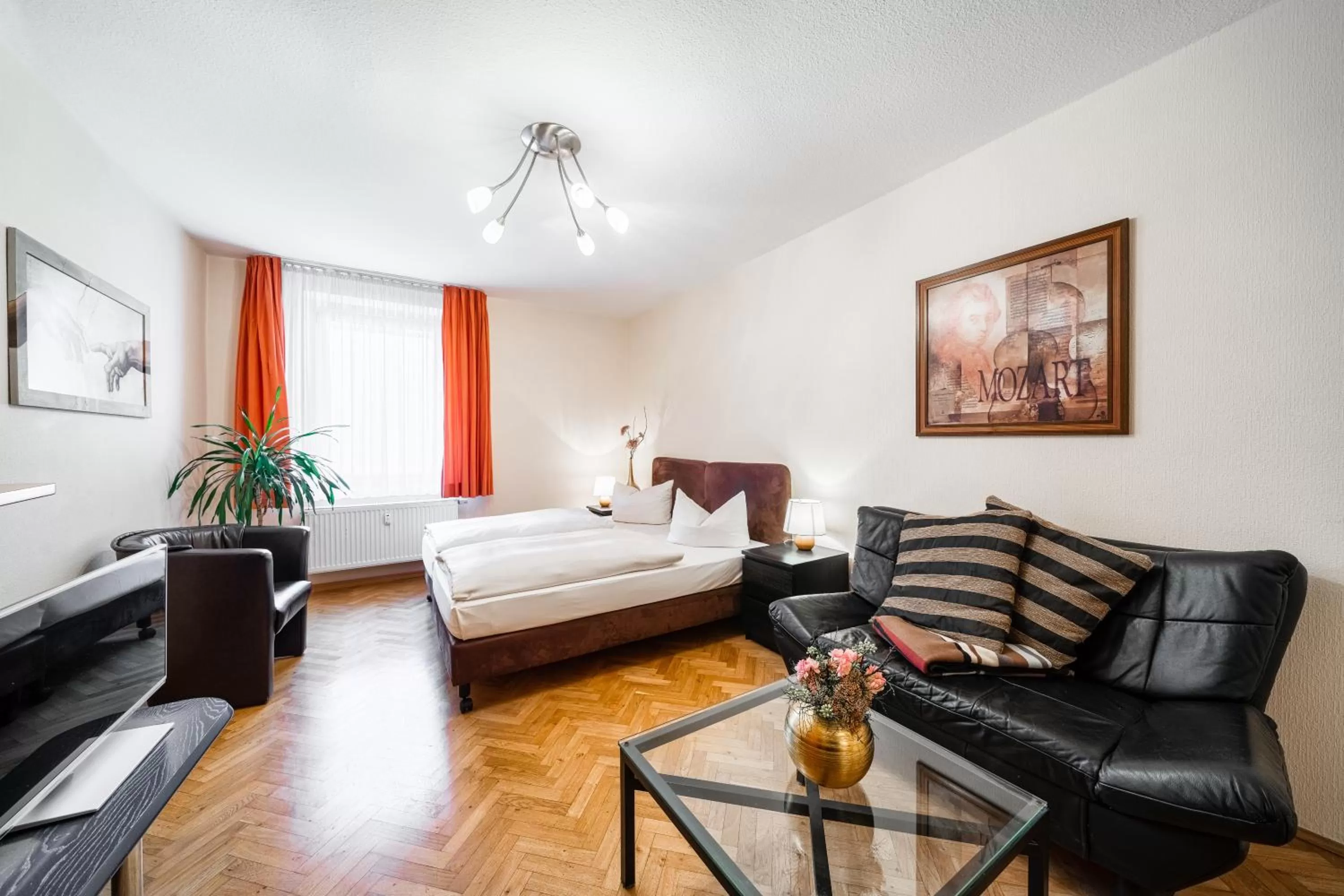 Living room, Bed in Aparthotel Münzgasse An der Frauenkirche