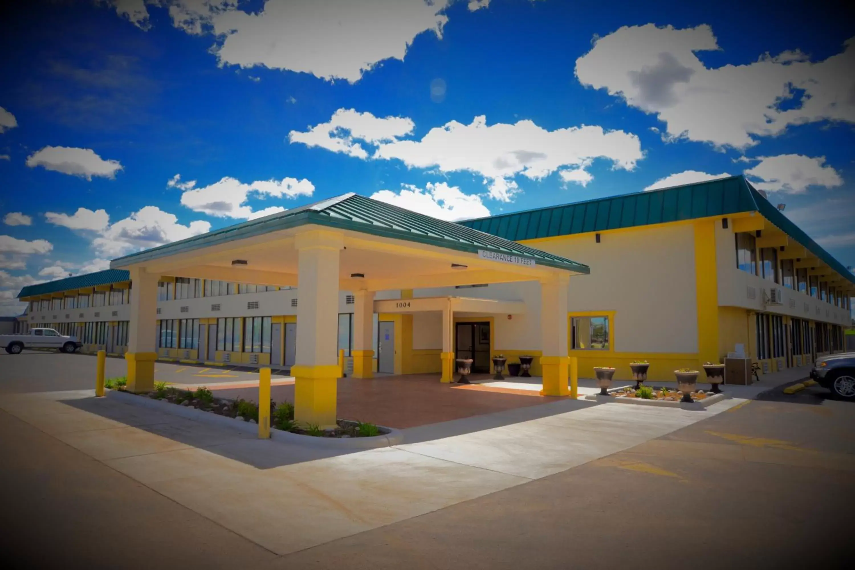 View (from property/room) in Howard Johnson by Wyndham Gillette View (from property/room) in Howard Johnson by Wyndham Gillette