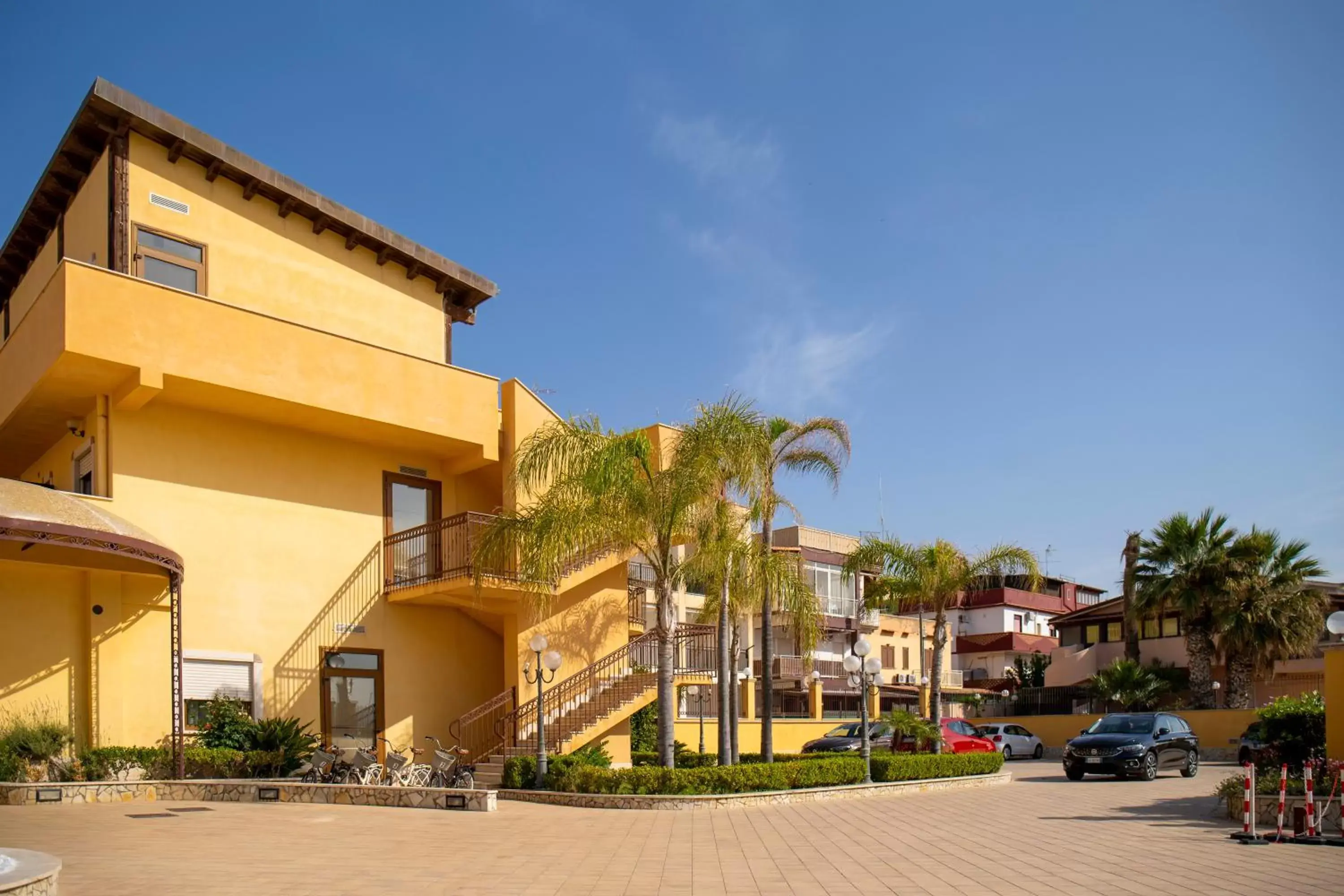 Property Building in Hotel Villa Romana