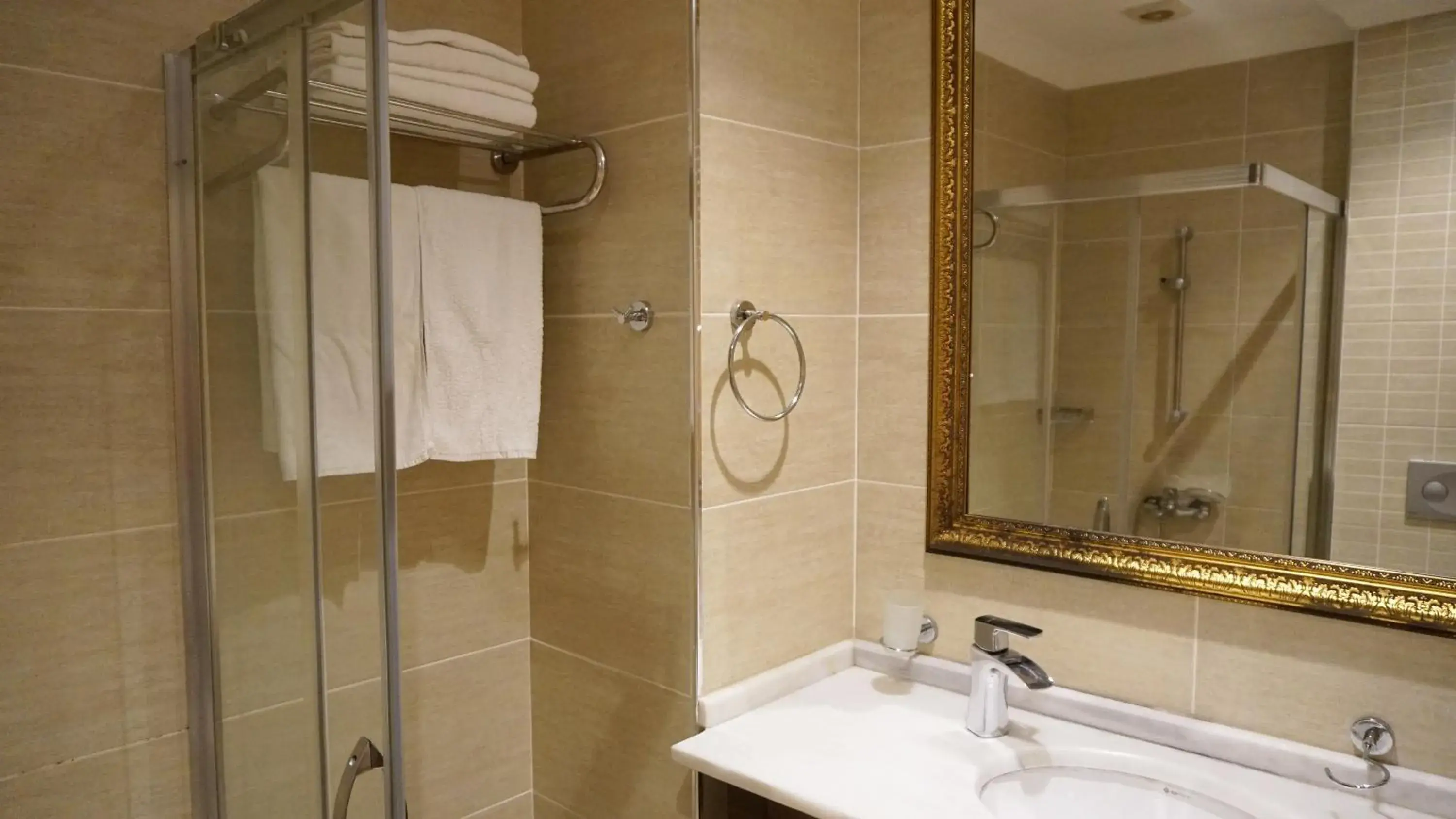 Shower, Bathroom in Vois Hotel