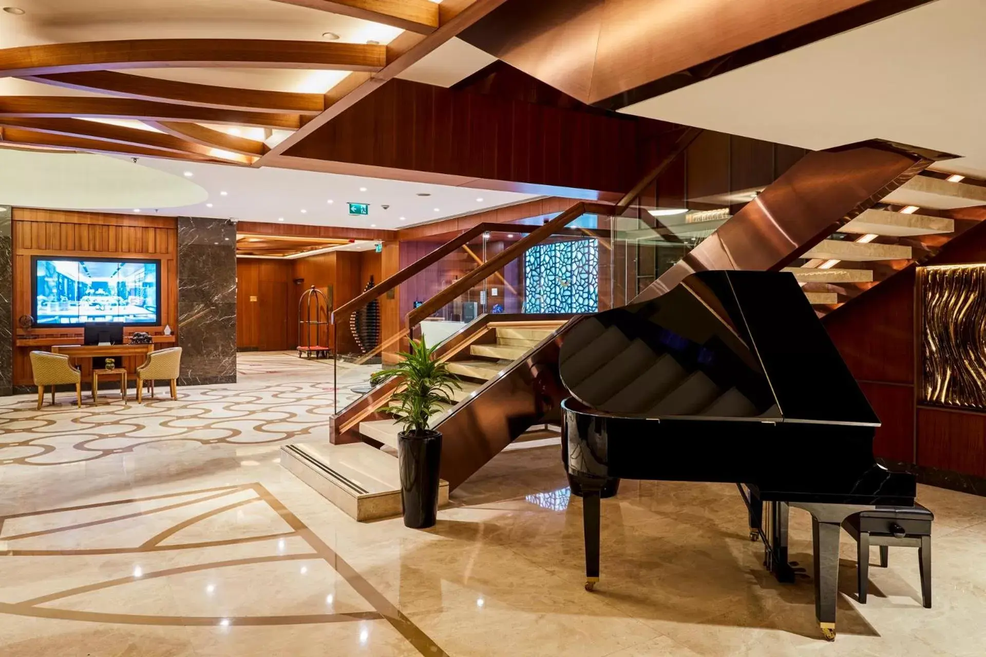 Lobby or reception in Mövenpick Istanbul Hotel Golden Horn