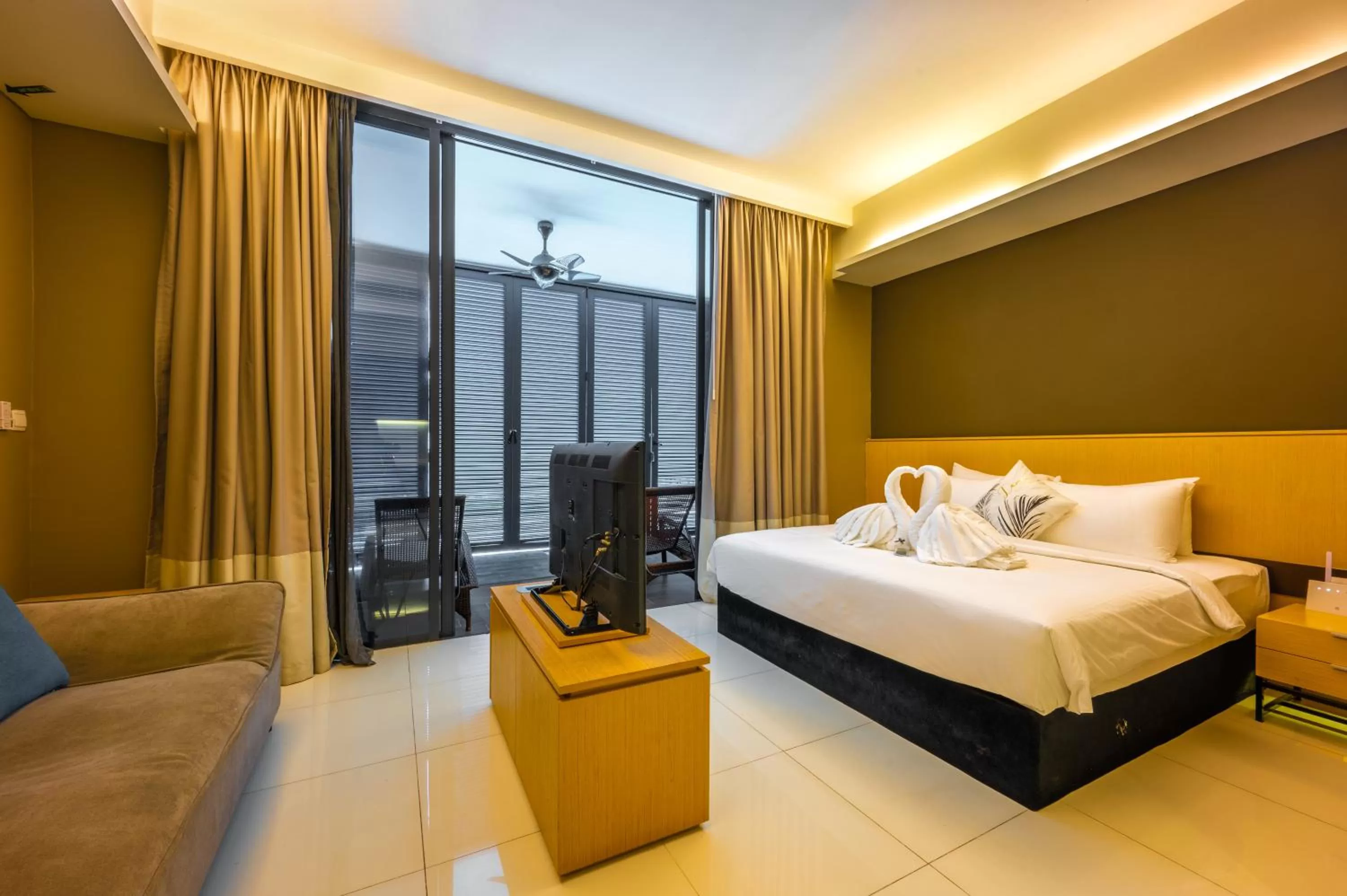 Bed in Greystone 99 Suites