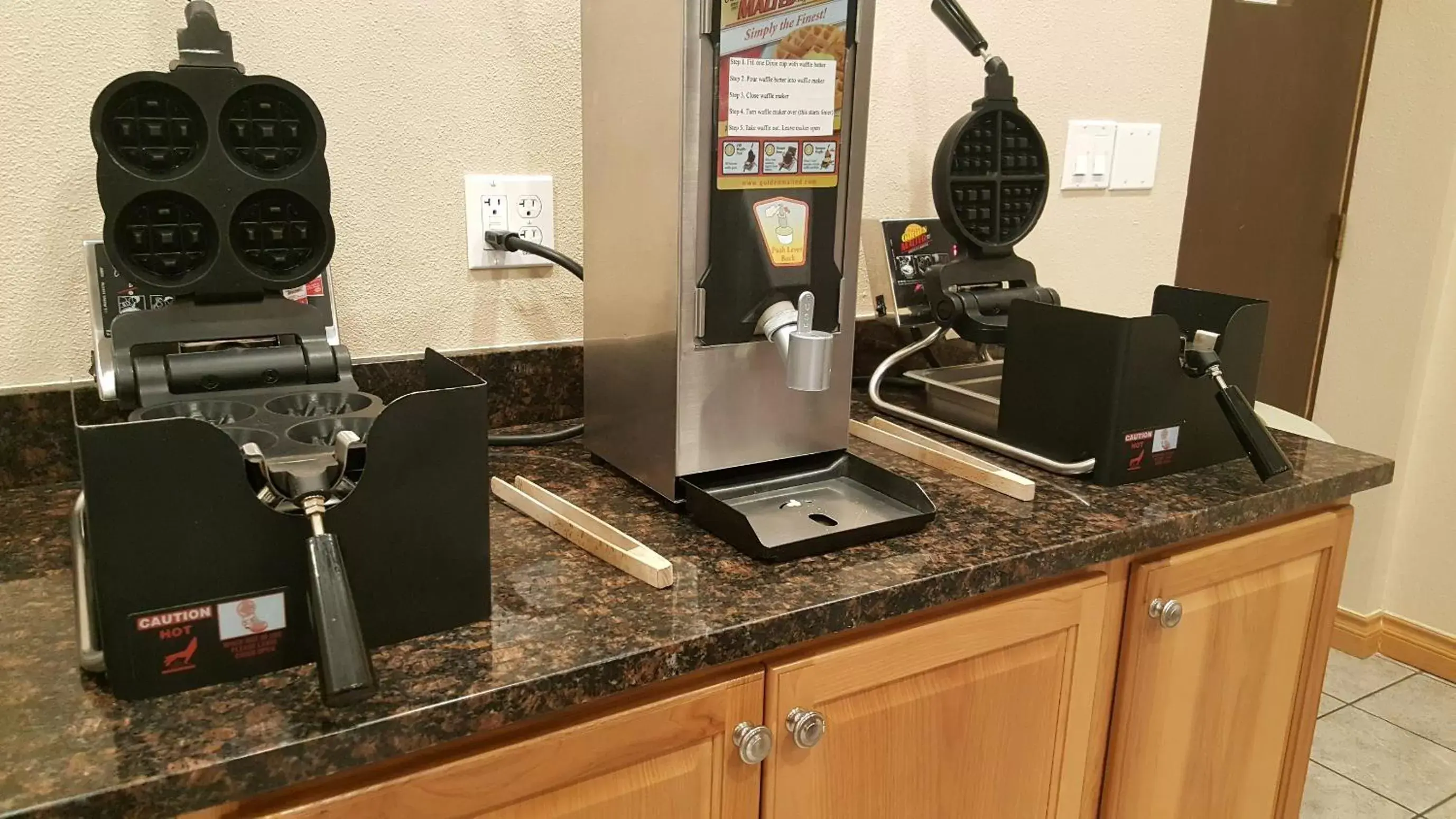 Coffee/tea facilities in Port Angeles Inn