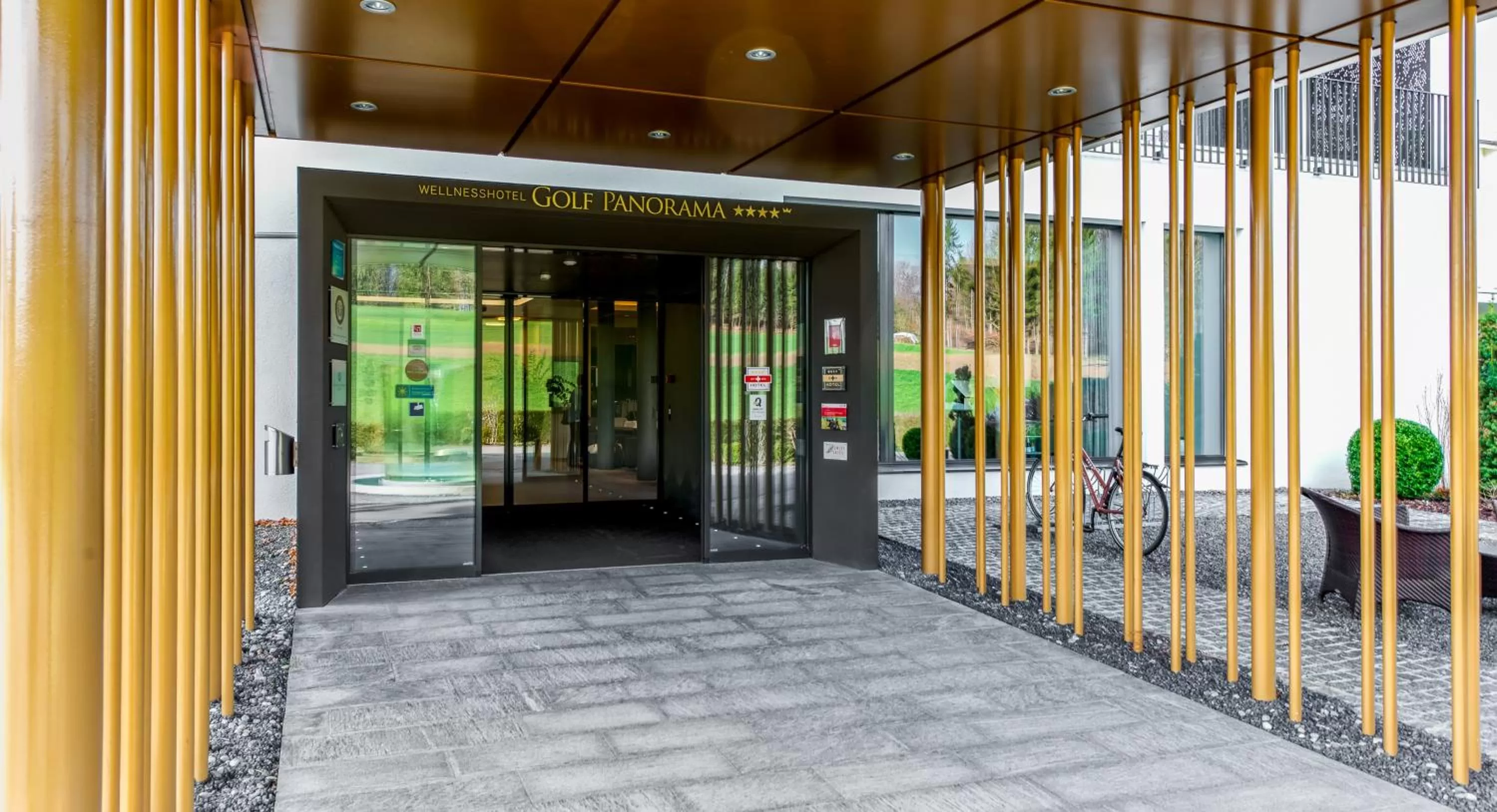 Facade/entrance in Wellnesshotel Golfpanorama