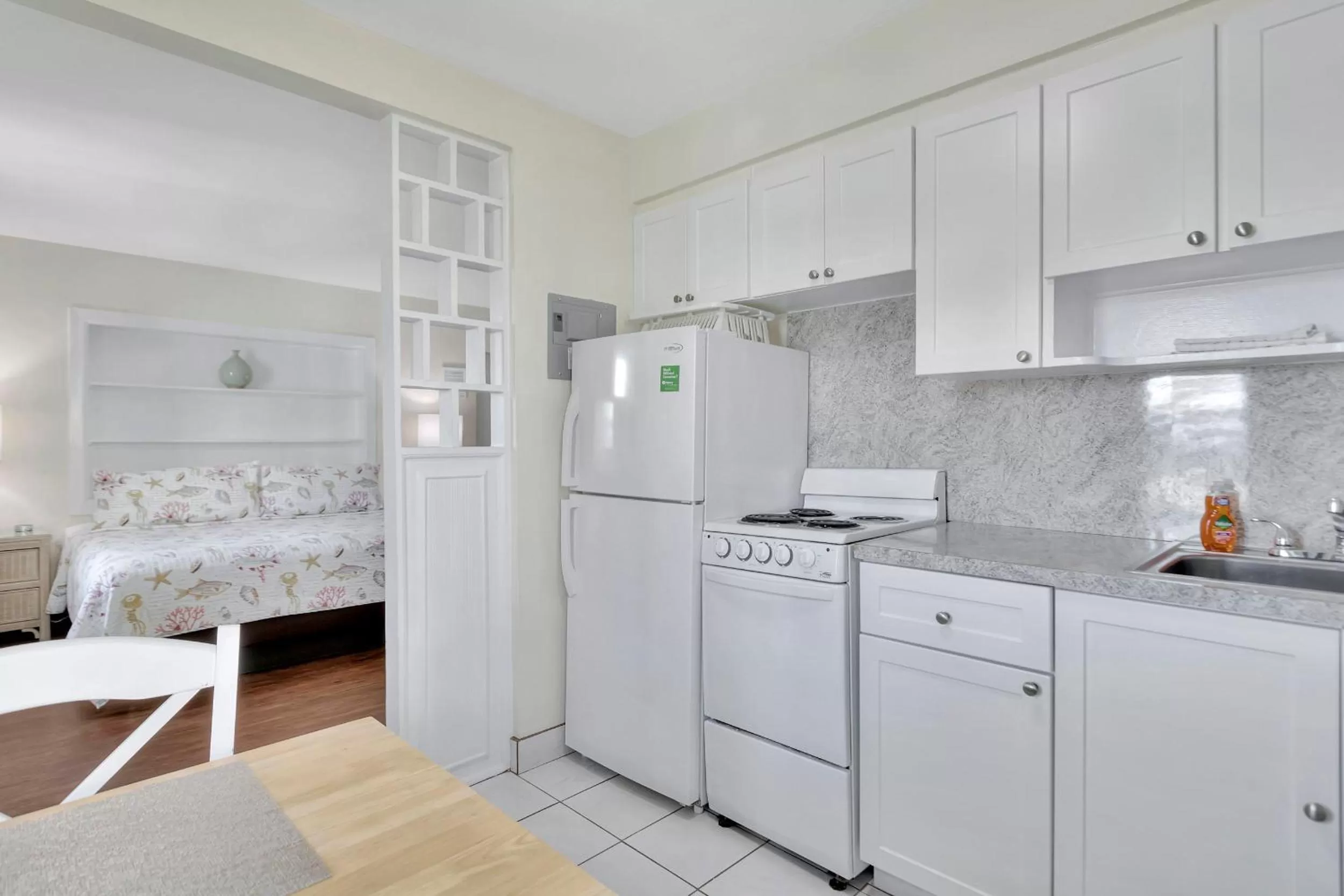 kitchen, Kitchen/Kitchenette in Seahorse Guesthouse