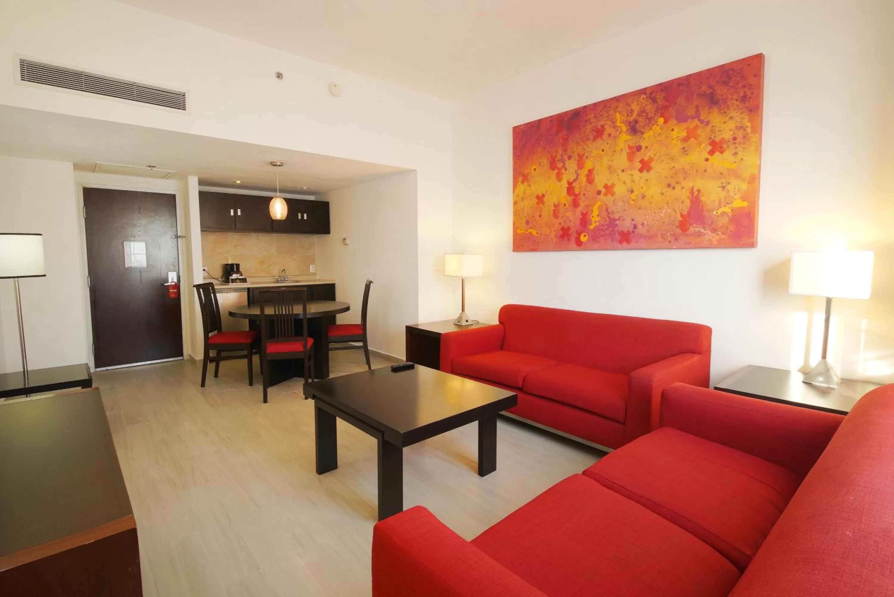 Photo of the whole room in Fiesta Inn Express Ciudad Obregón