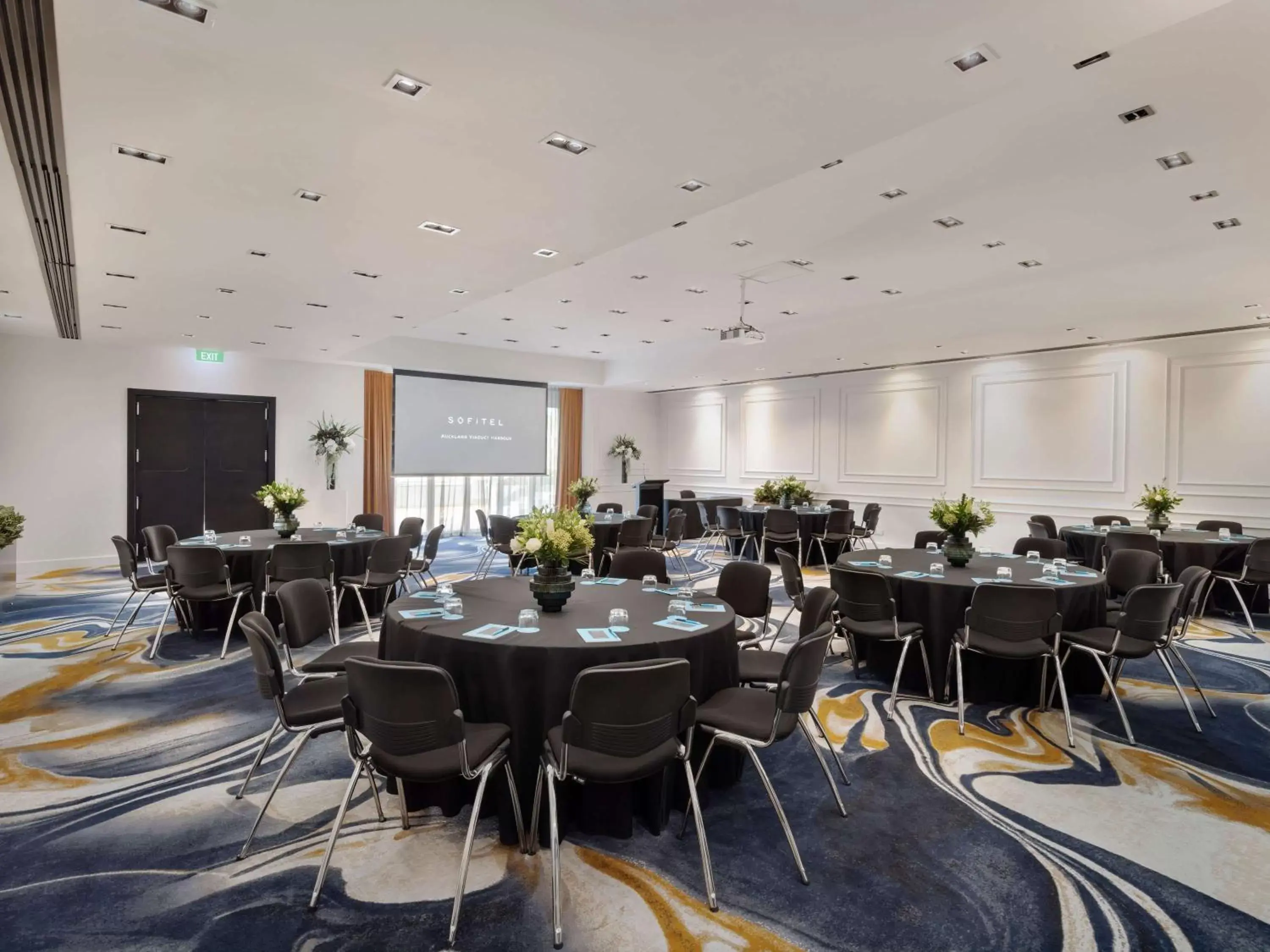 Meeting/conference room, Restaurant/Places to Eat in Sofitel Auckland Viaduct Harbour