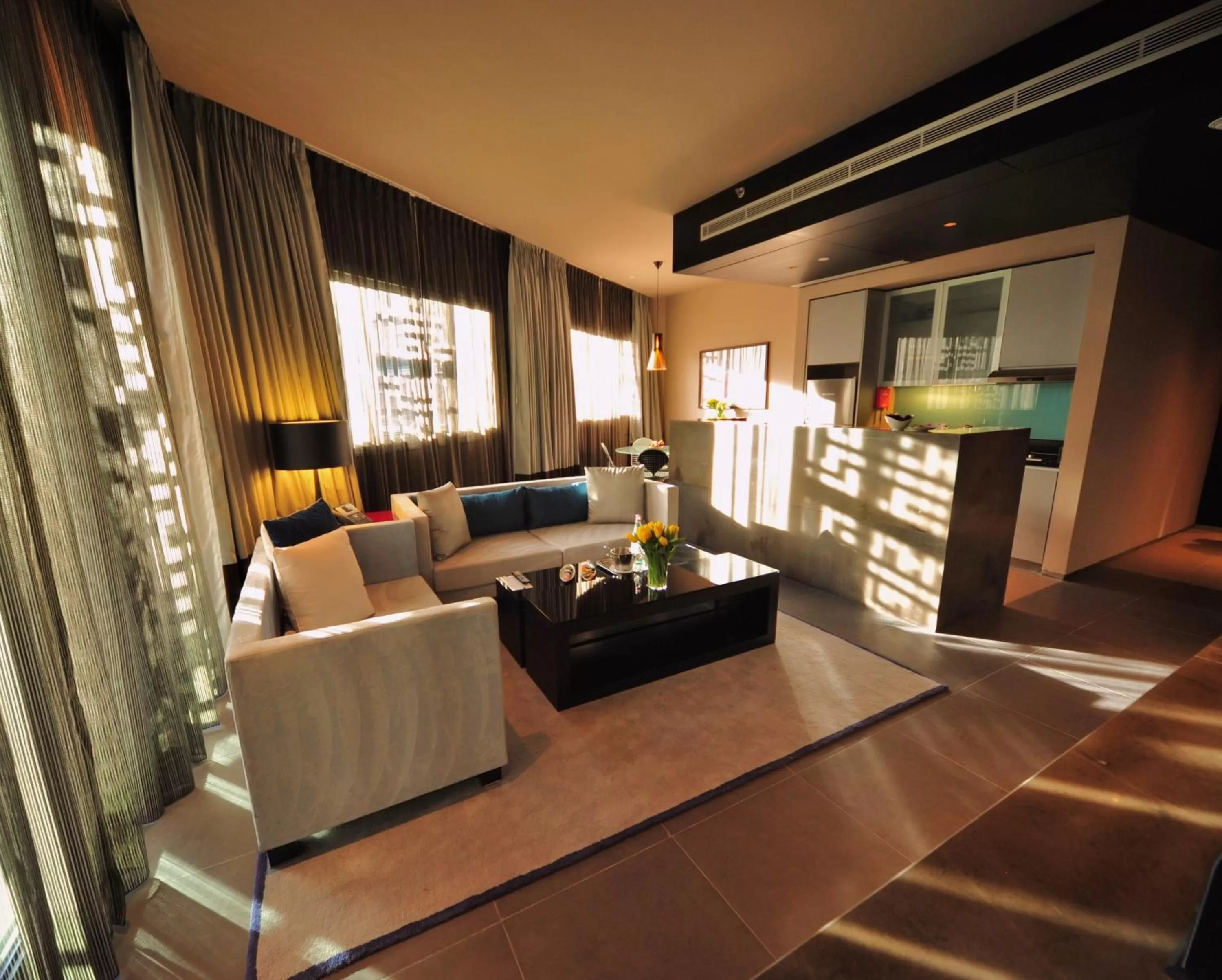 Kitchen or kitchenette in The Abdali Boulevard Hotel