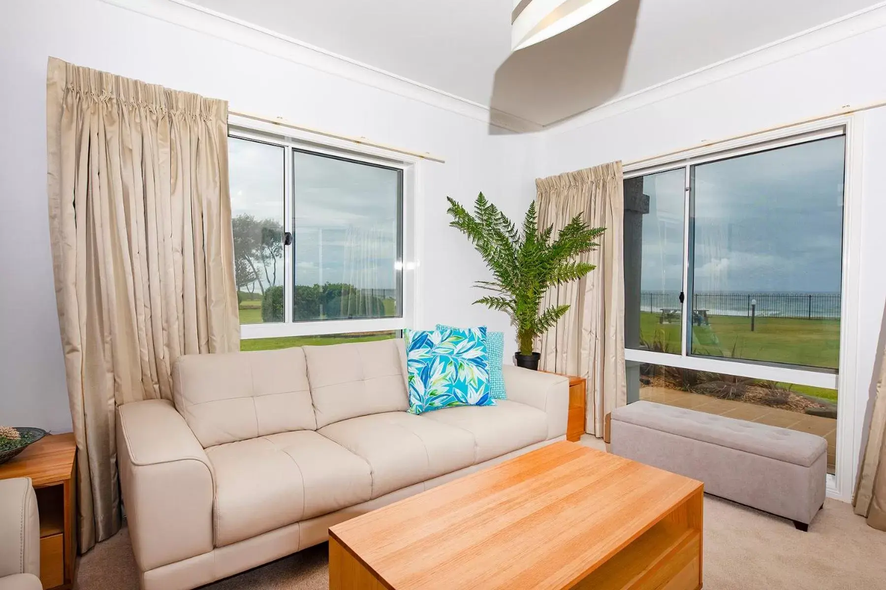 Seating Area in Meridian Beachside Apartments