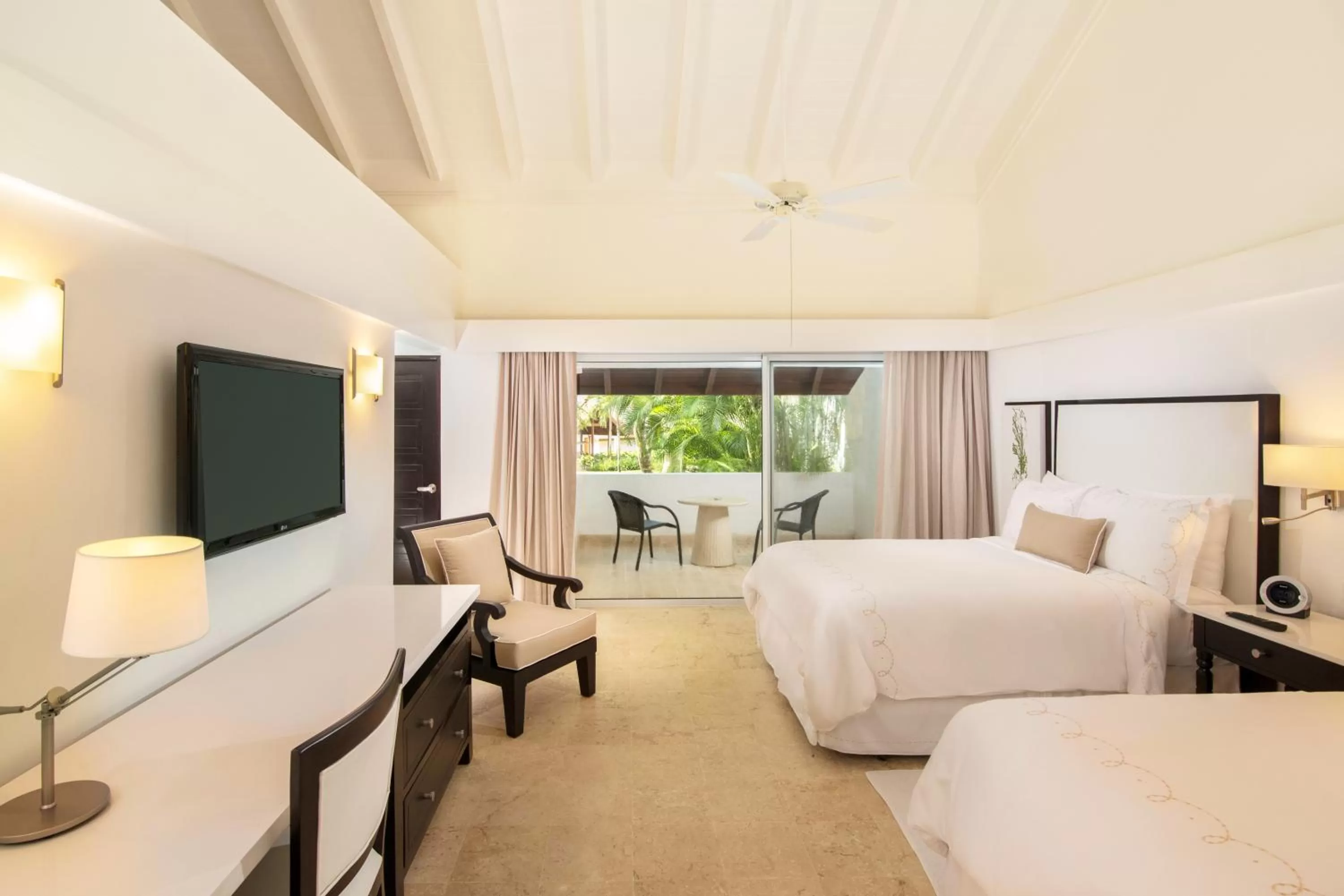 Garden, Bed in Casa de Campo Resort & Villas