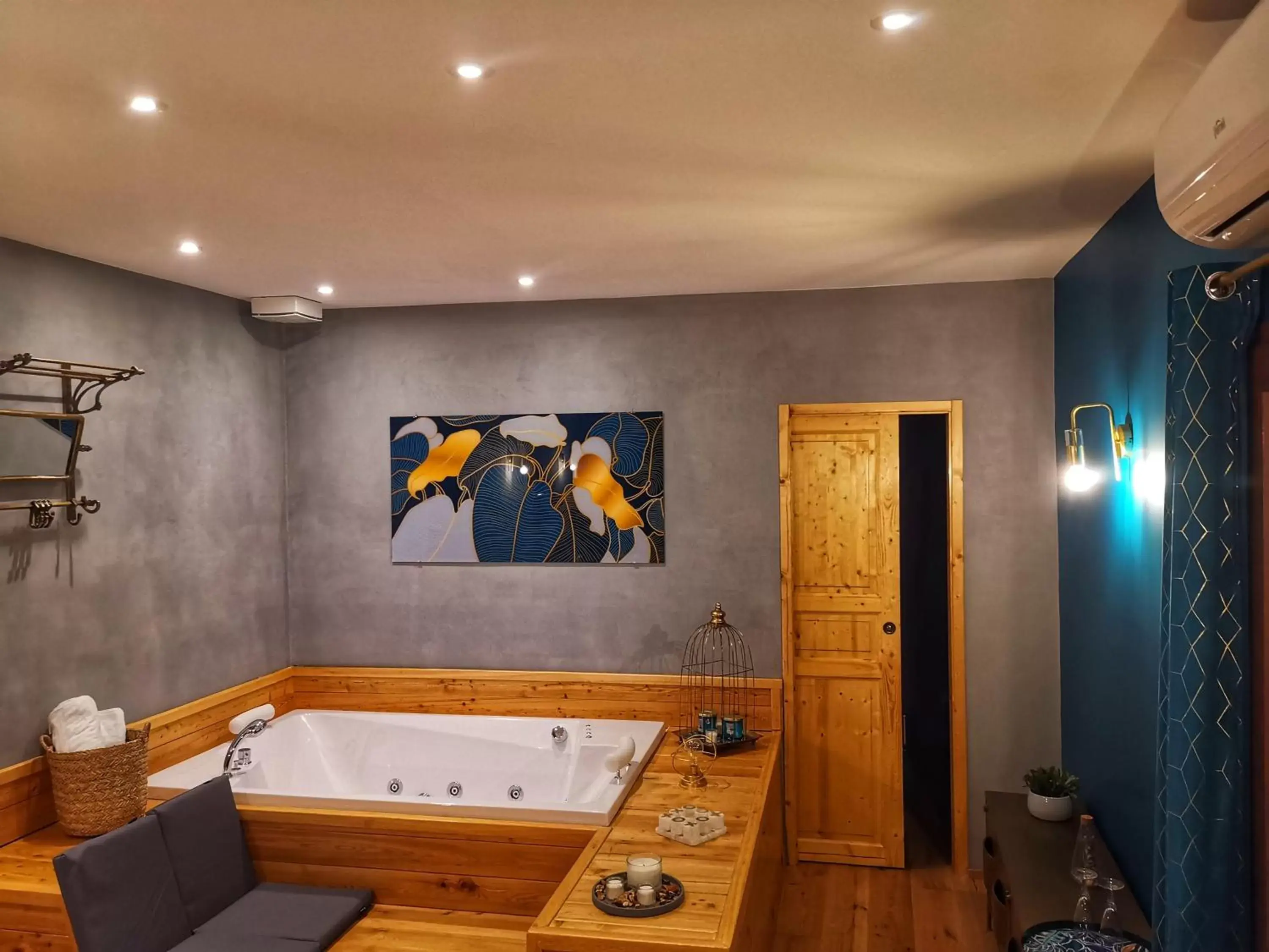 Hot Tub, Bathroom in Drì bed & breakfast