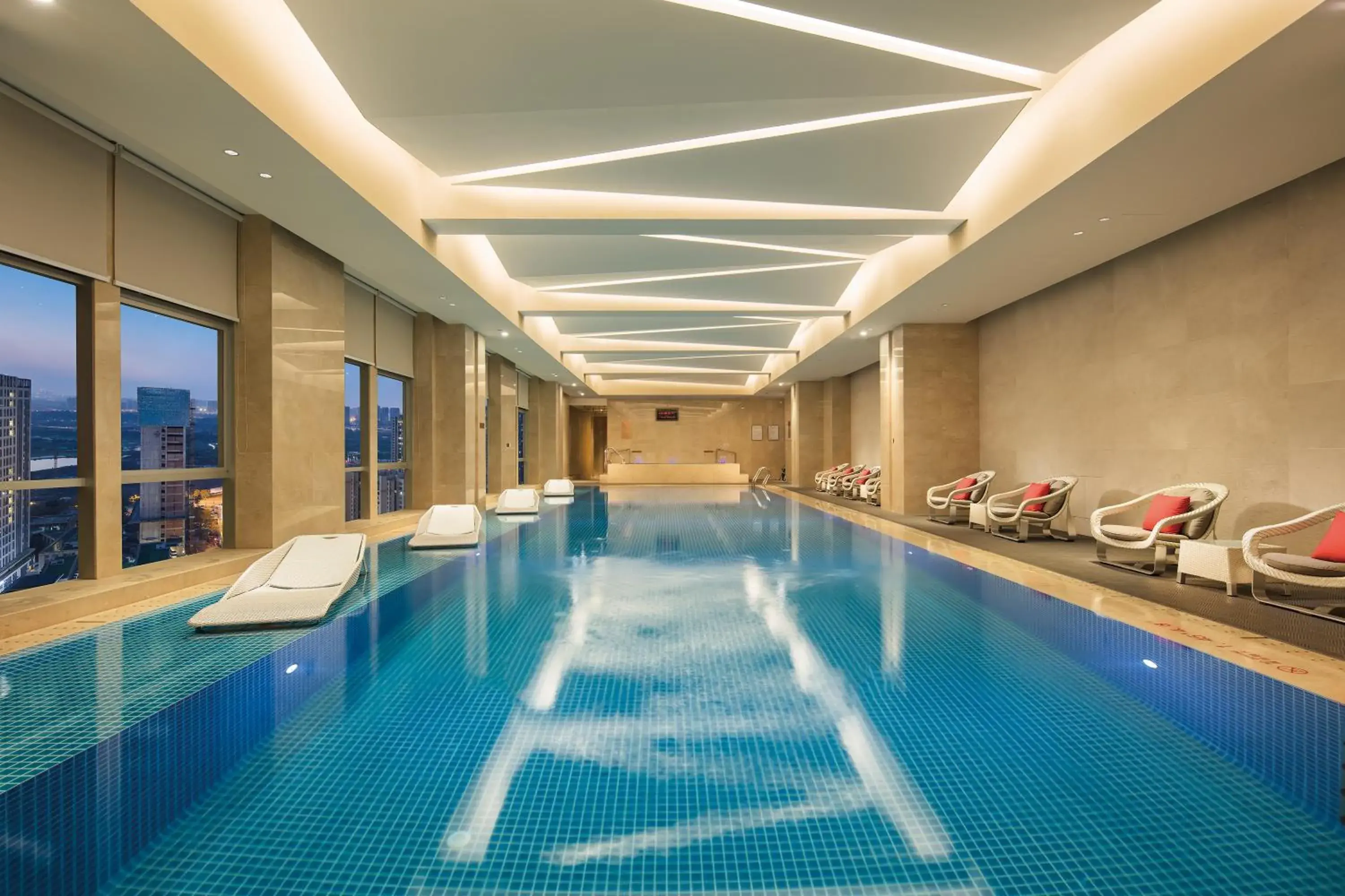 Hot Tub, Swimming Pool in DoubleTree by Hilton Chengdu Longquanyi